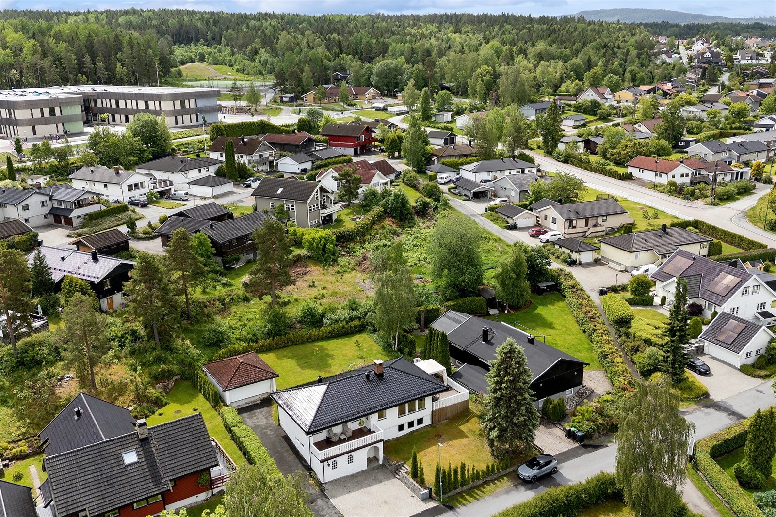 Umiddelbar nærhet til skole og barnehage. Galleribilde