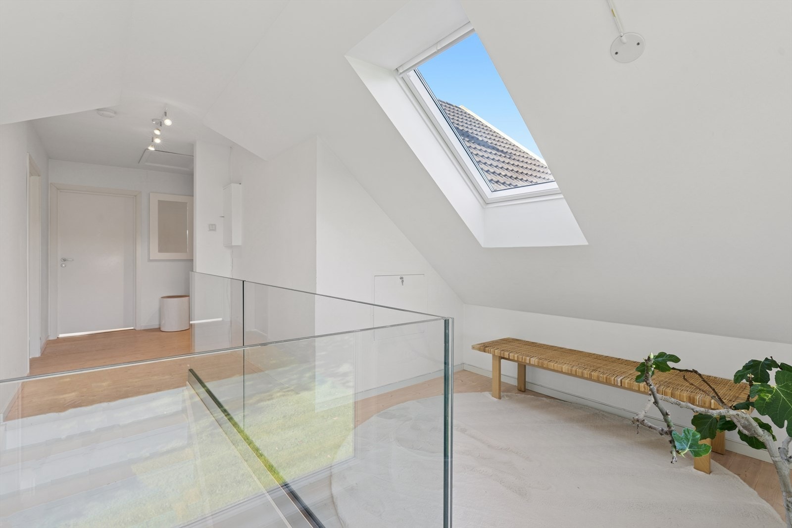 I 2.etg finner vi boligens 4 soverom og et pent flislagt bad. Galleribilde