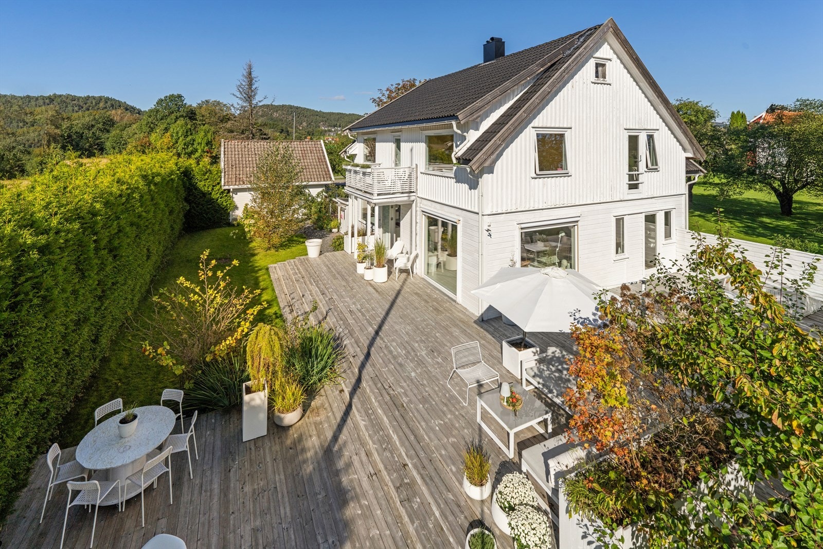 DNB Eiendom v/Håkon Sakariassen har gleden av å presentere Topdalsveien 128! Galleribilde