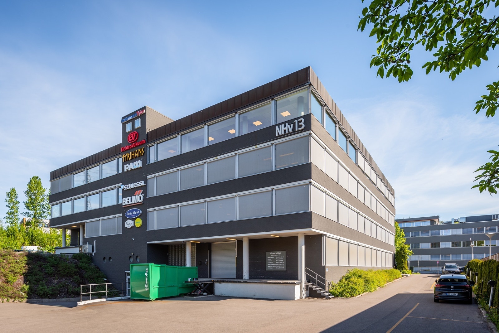 Varemottak Galleribilde