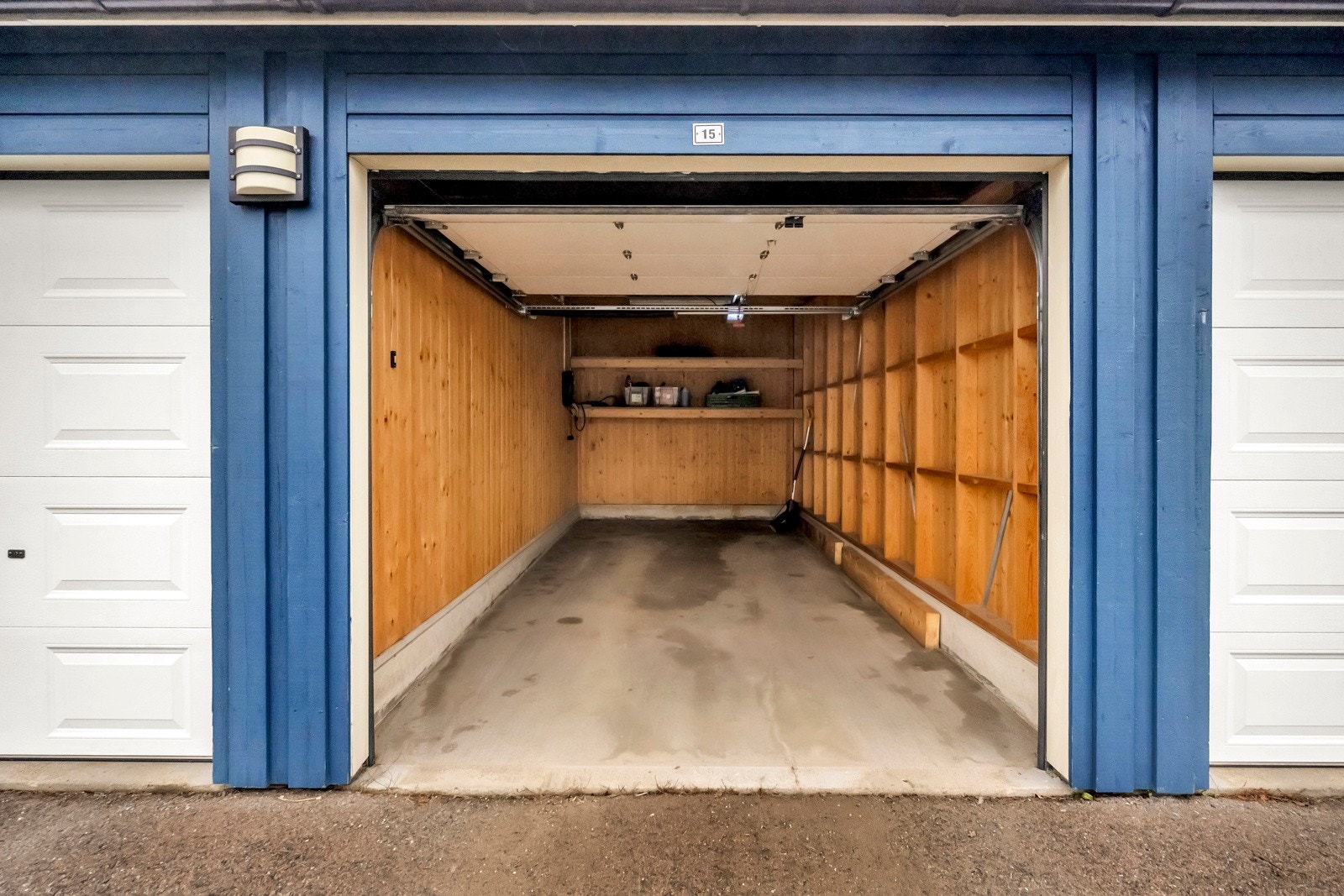 Til andelen følger egen garasje i rekke. Galleribilde