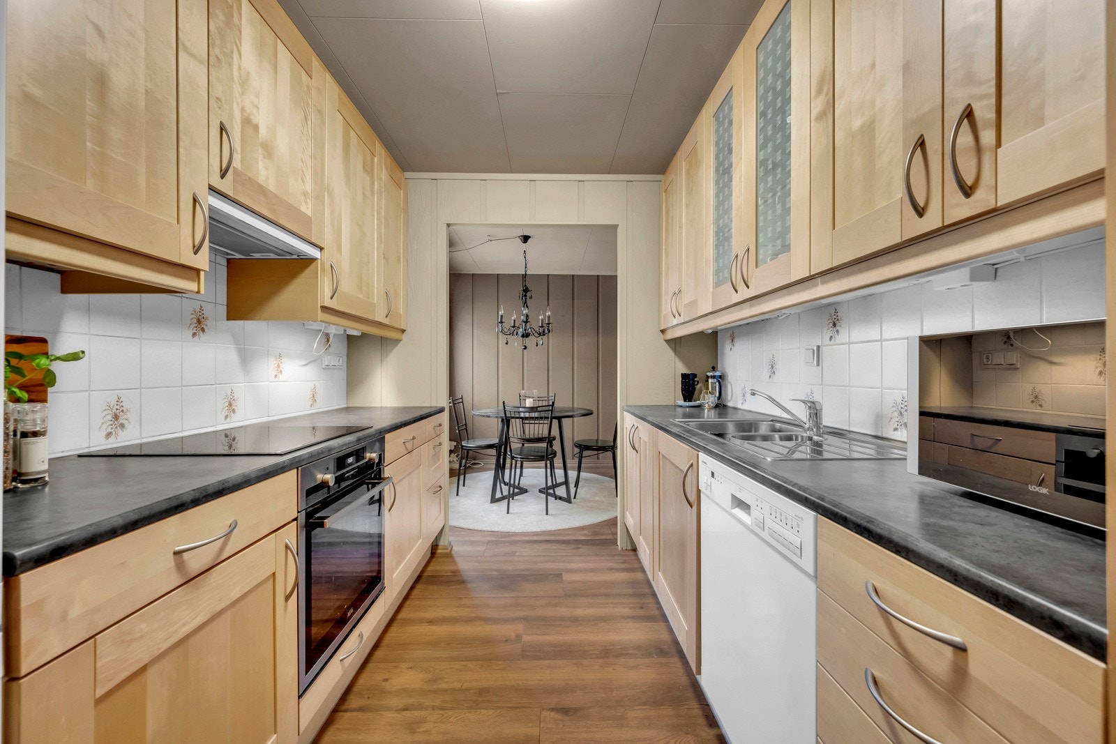 Kjøkken 1.etg. Galleribilde