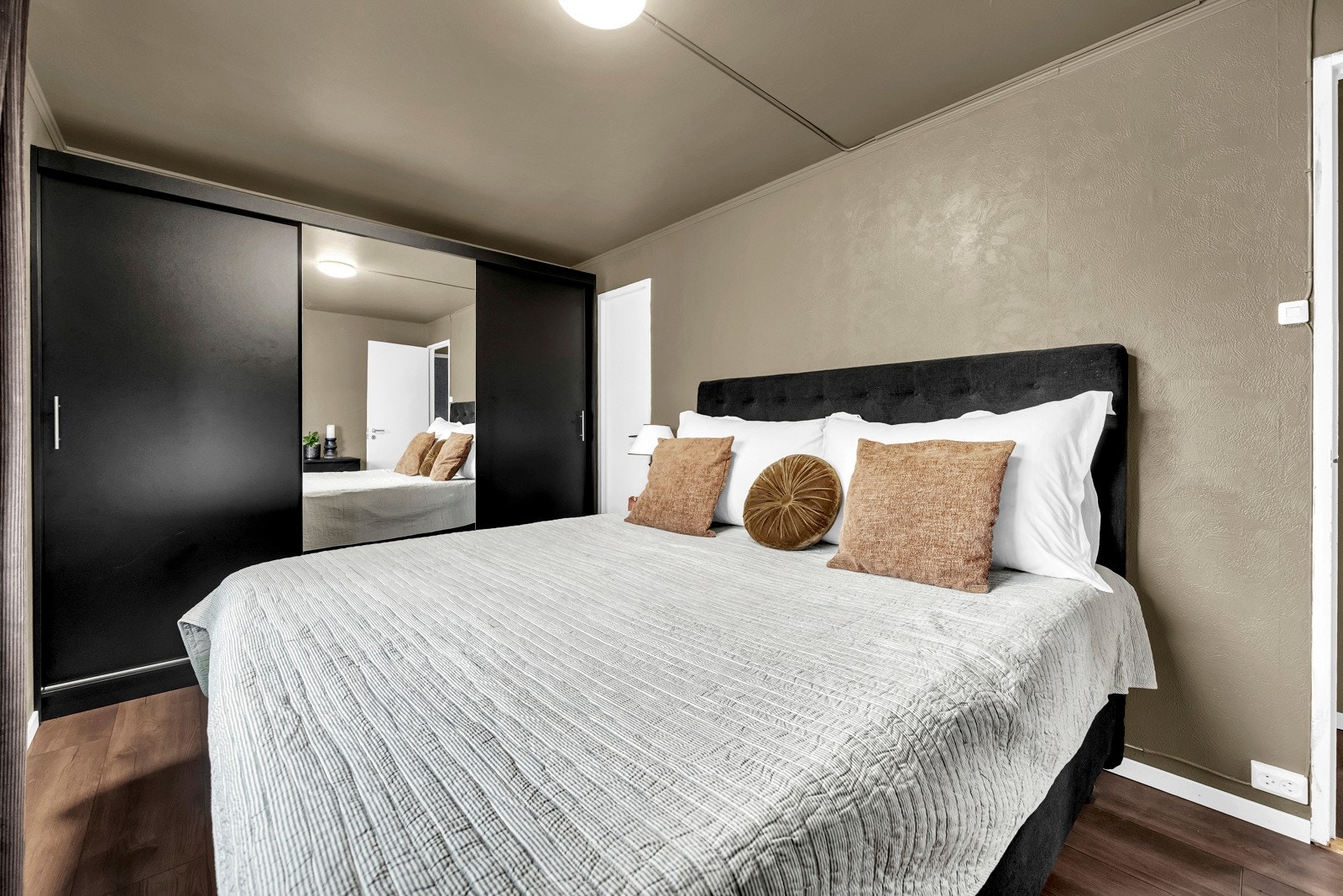 Vestvendt hovedsoverom nr.3 i 2.etg. Galleribilde