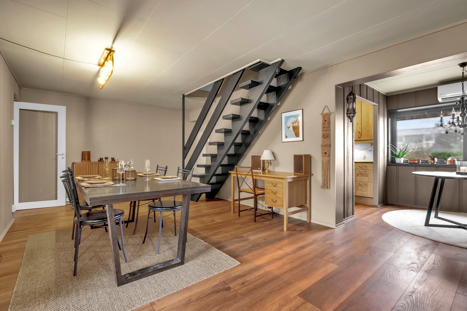 Stue/spisestue 1.etg. Galleribilde