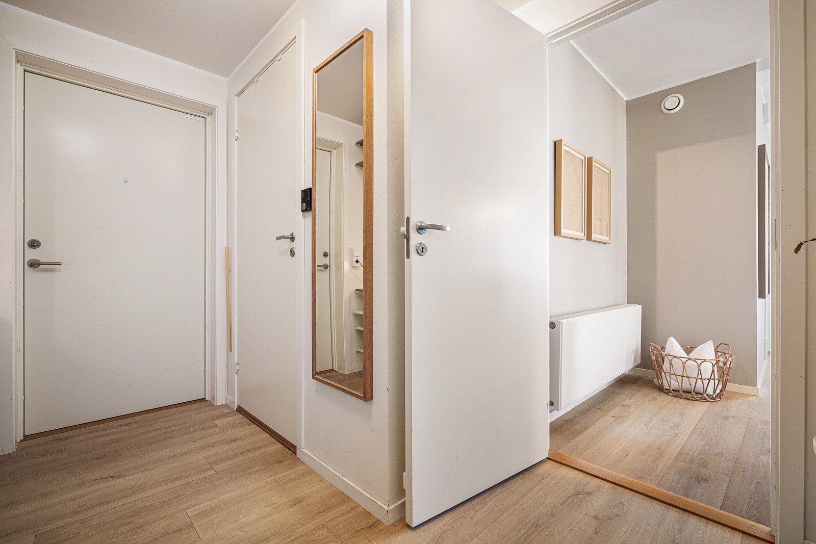 - Det første du møter er en innbydende entré - Galleribilde