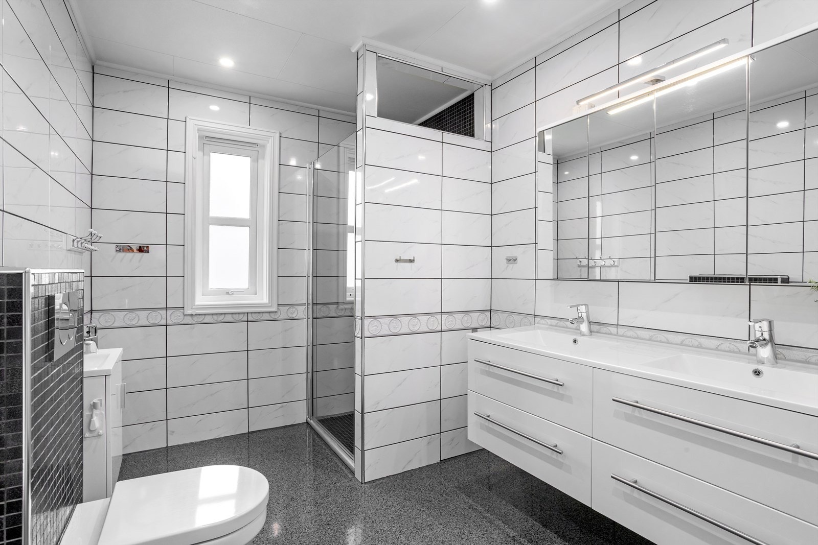 Bad 2. etasje Galleribilde