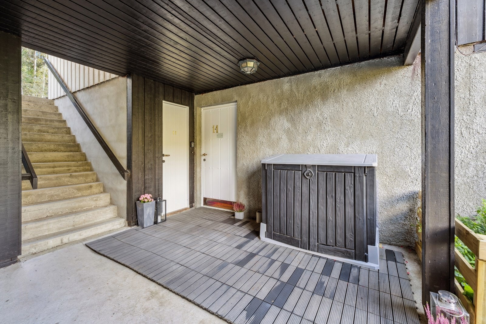 Leiligheten har en praktisk, utvendig bod på ca. 3 kvm, plassert like ved inngangsdøren. Galleribilde