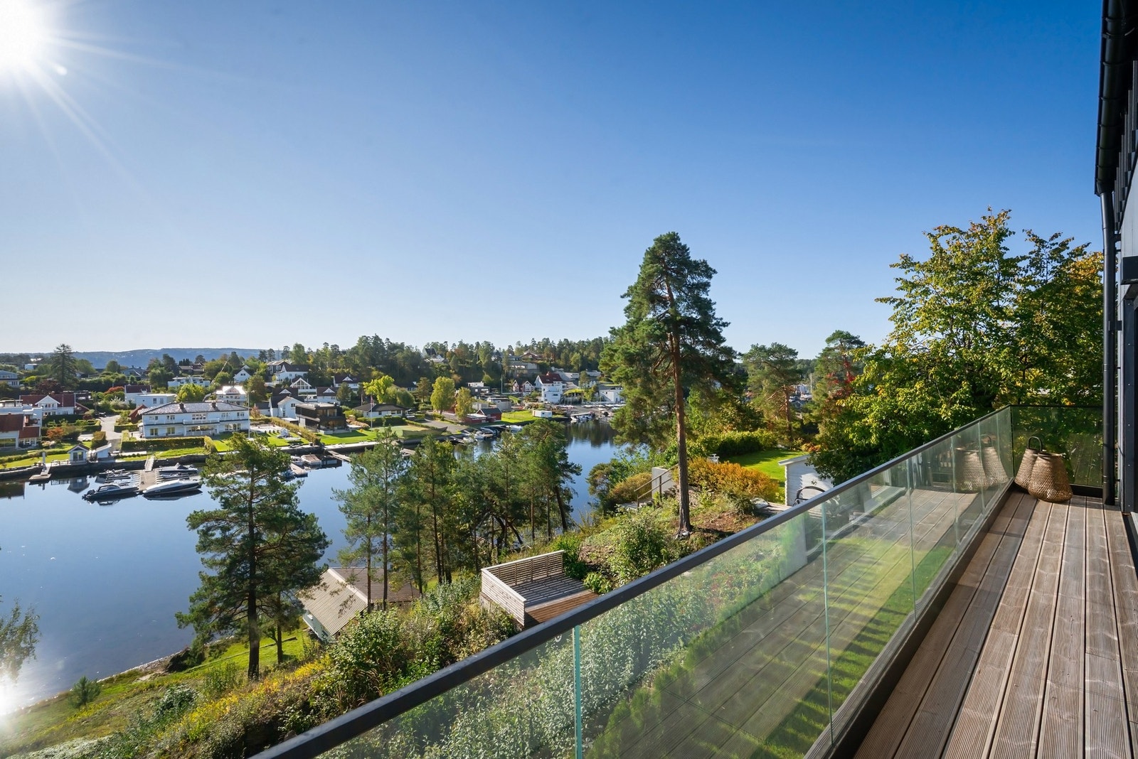 Velkommen til Hundsundveien 8 B - presentert av Christian L. Mathiesen. Galleribilde