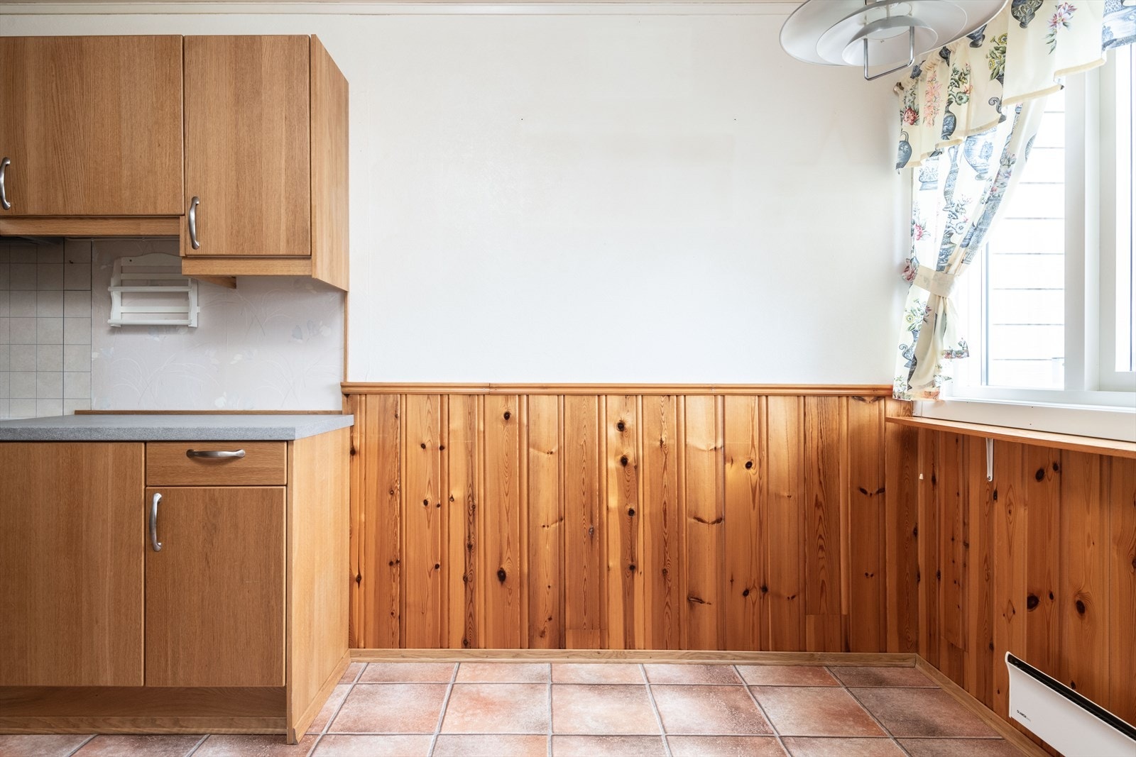 Kjøkken med spiseplass Galleribilde