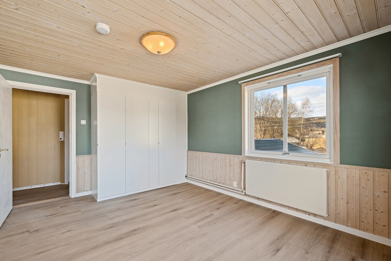 Boenheten har to soverom, det ene med garderobeløsning. Galleribilde