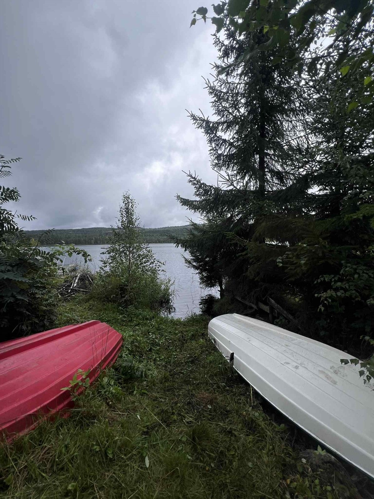 Båtfeste, den hvite båten følger med i salget. Galleribilde