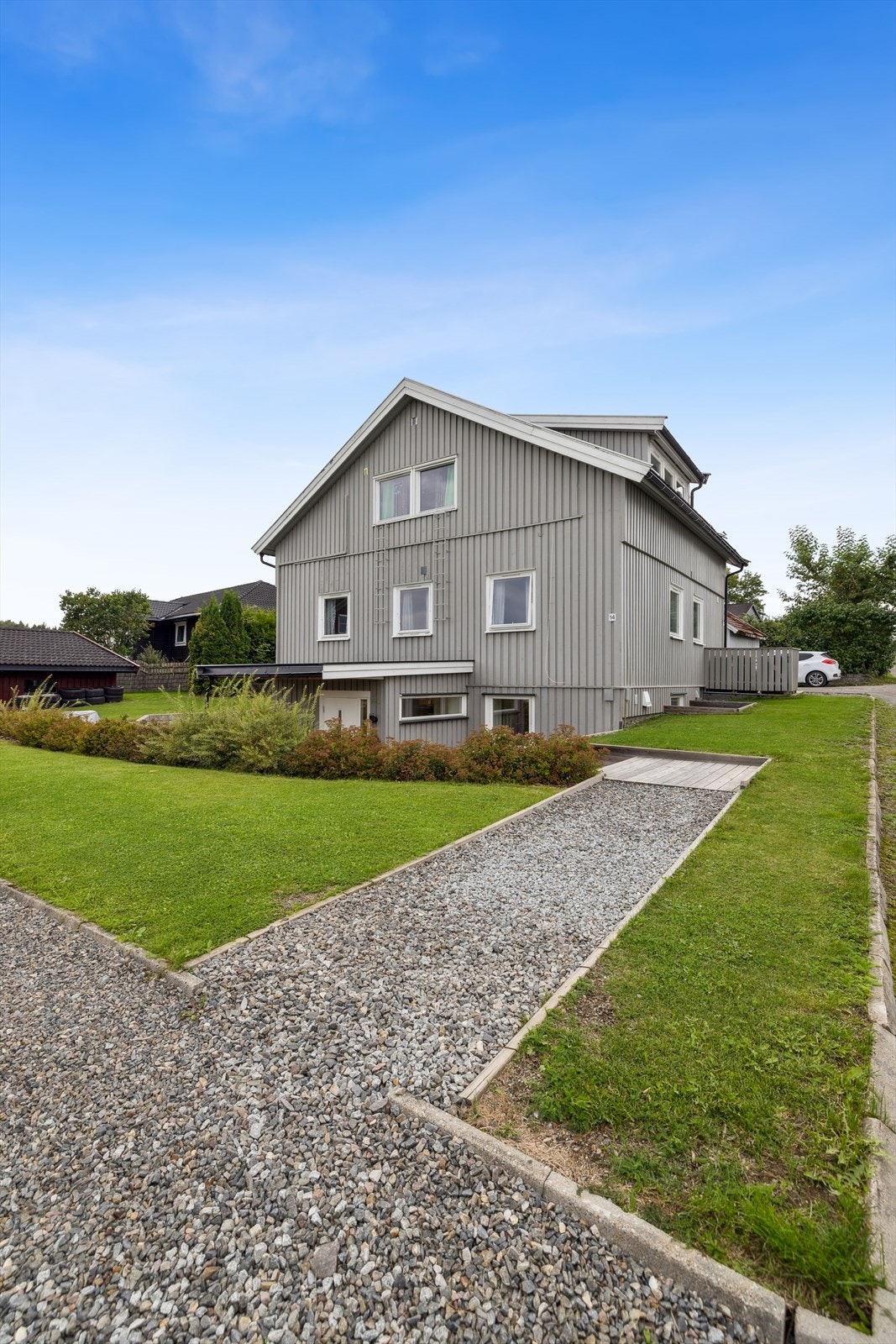 For barnefamilier er det kort vei til Vangli barnehage, kun 200 meter unna. Galleribilde