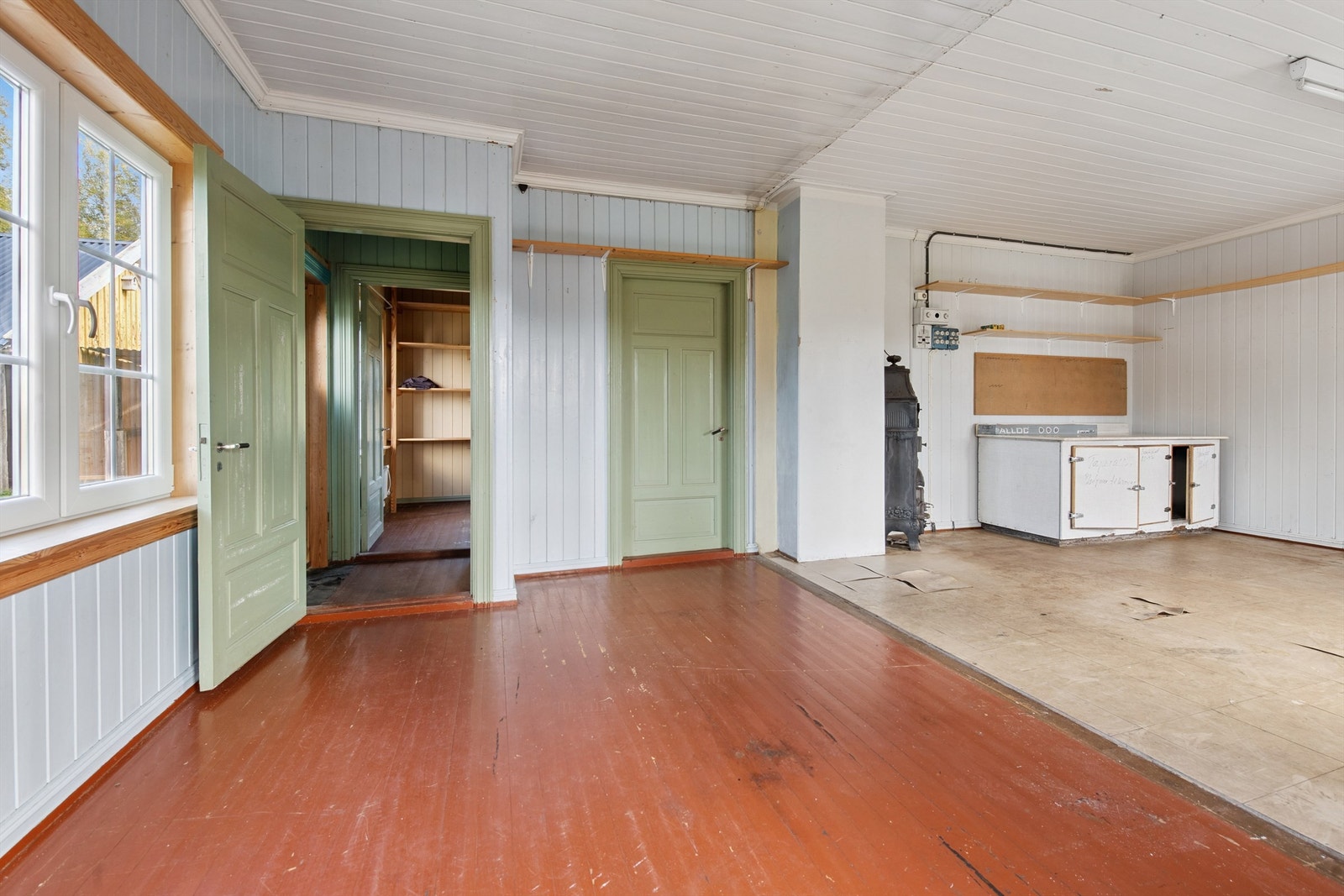 De fleste vinduene i boligen ble skiftet i 2010 og er utført i PVC med isolerglass. Galleribilde