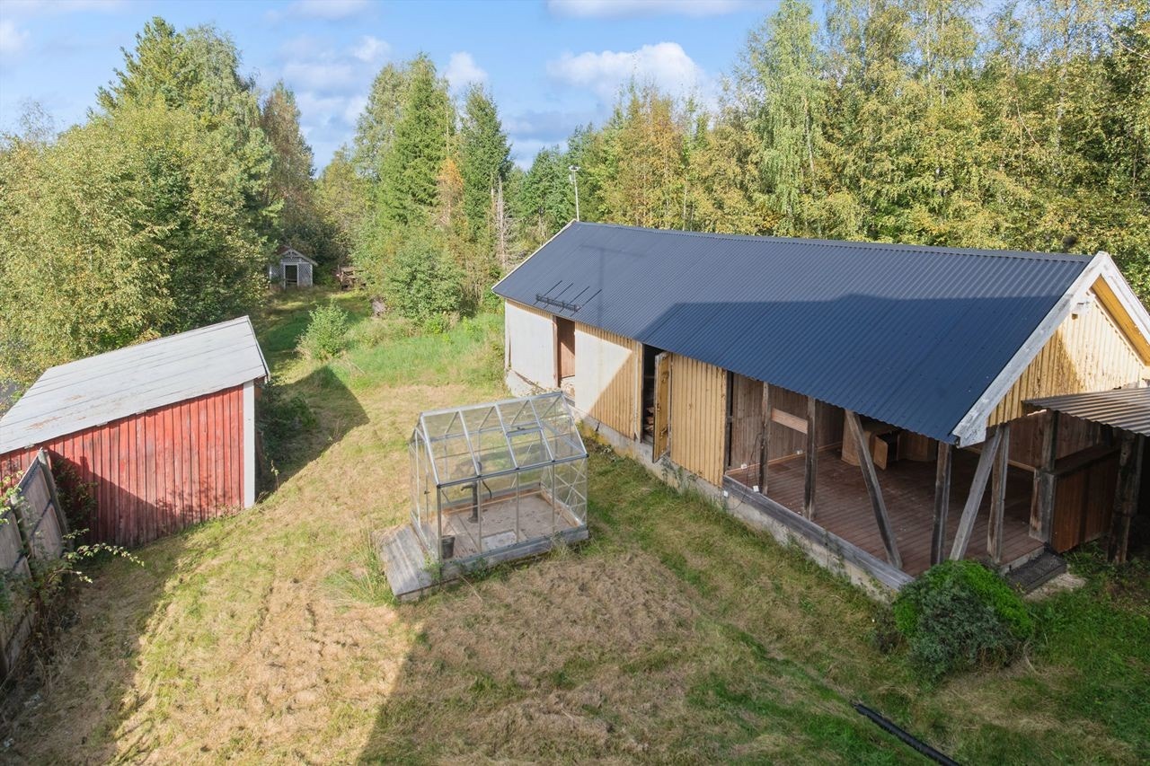 Området byr på gode muligheter for friluftsliv, med Glomma i nærheten som er kjent for sitt fiske. Galleribilde