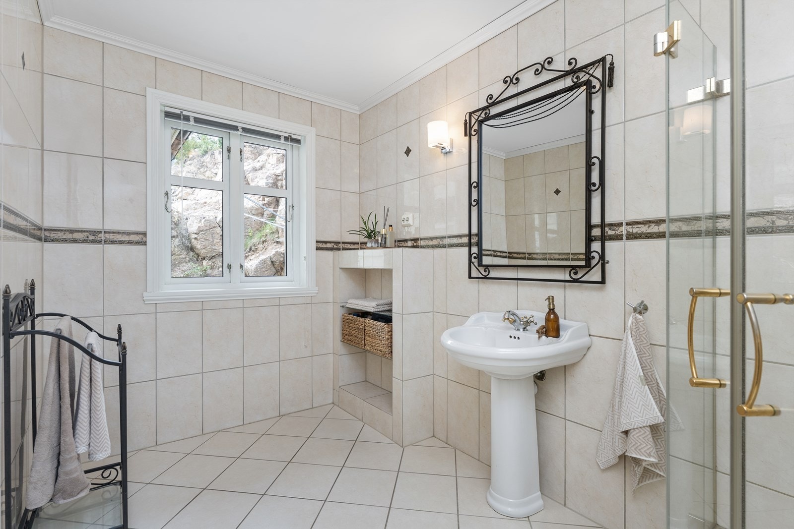 Baderom 1 etasje Galleribilde