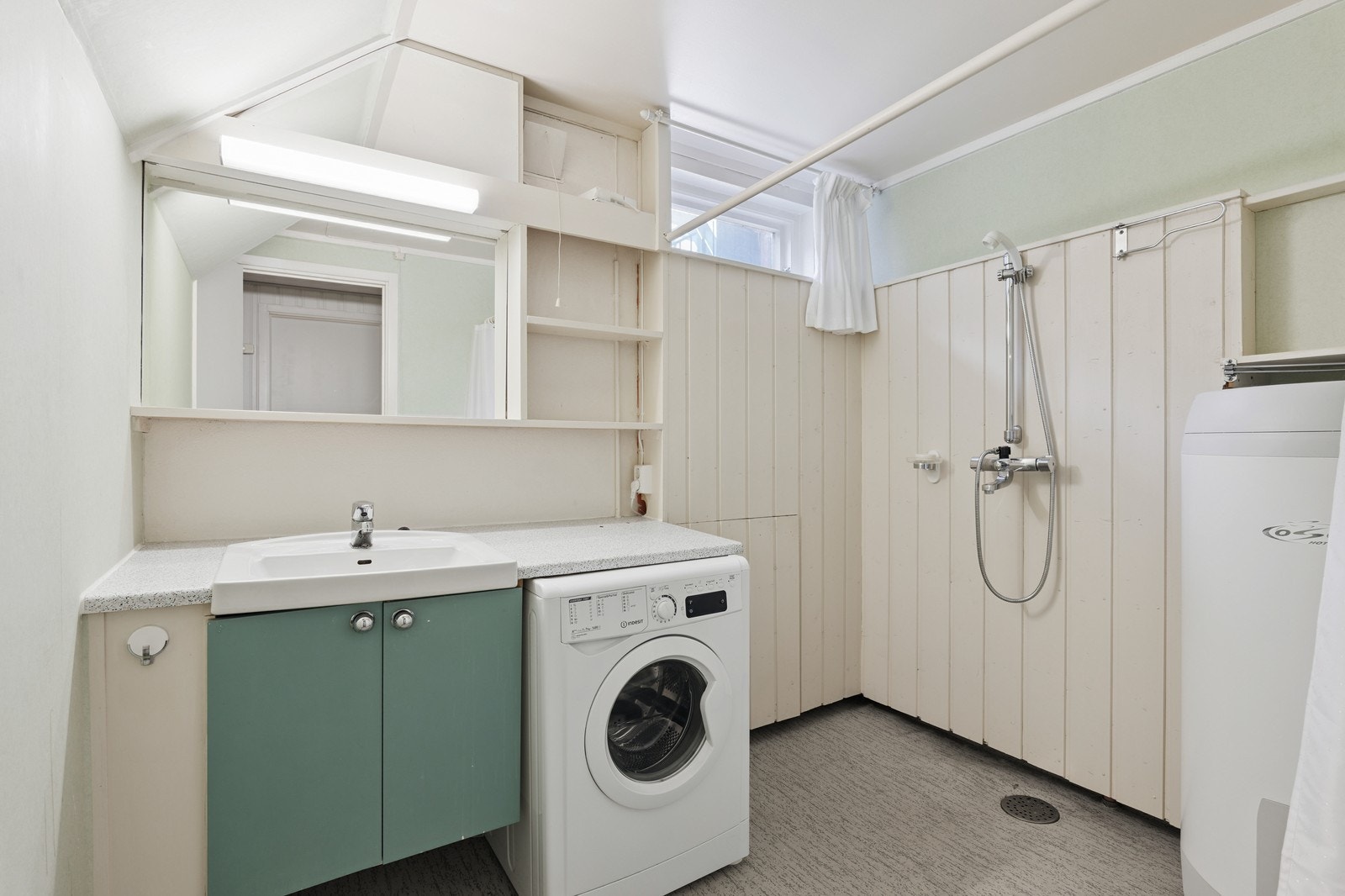 Vaskerom Galleribilde