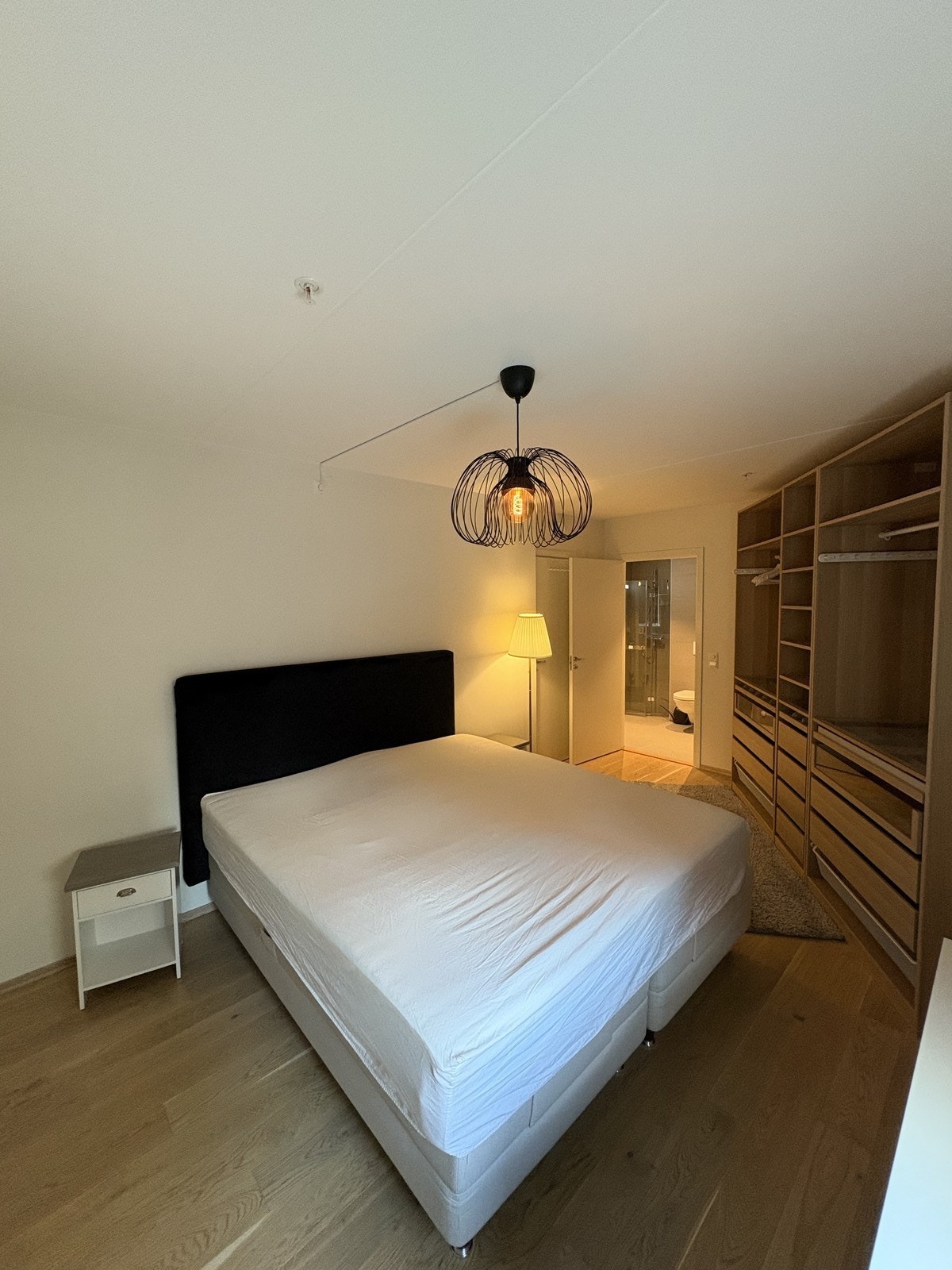 Fra hovedsommet har man tilgang til et bad. Galleribilde