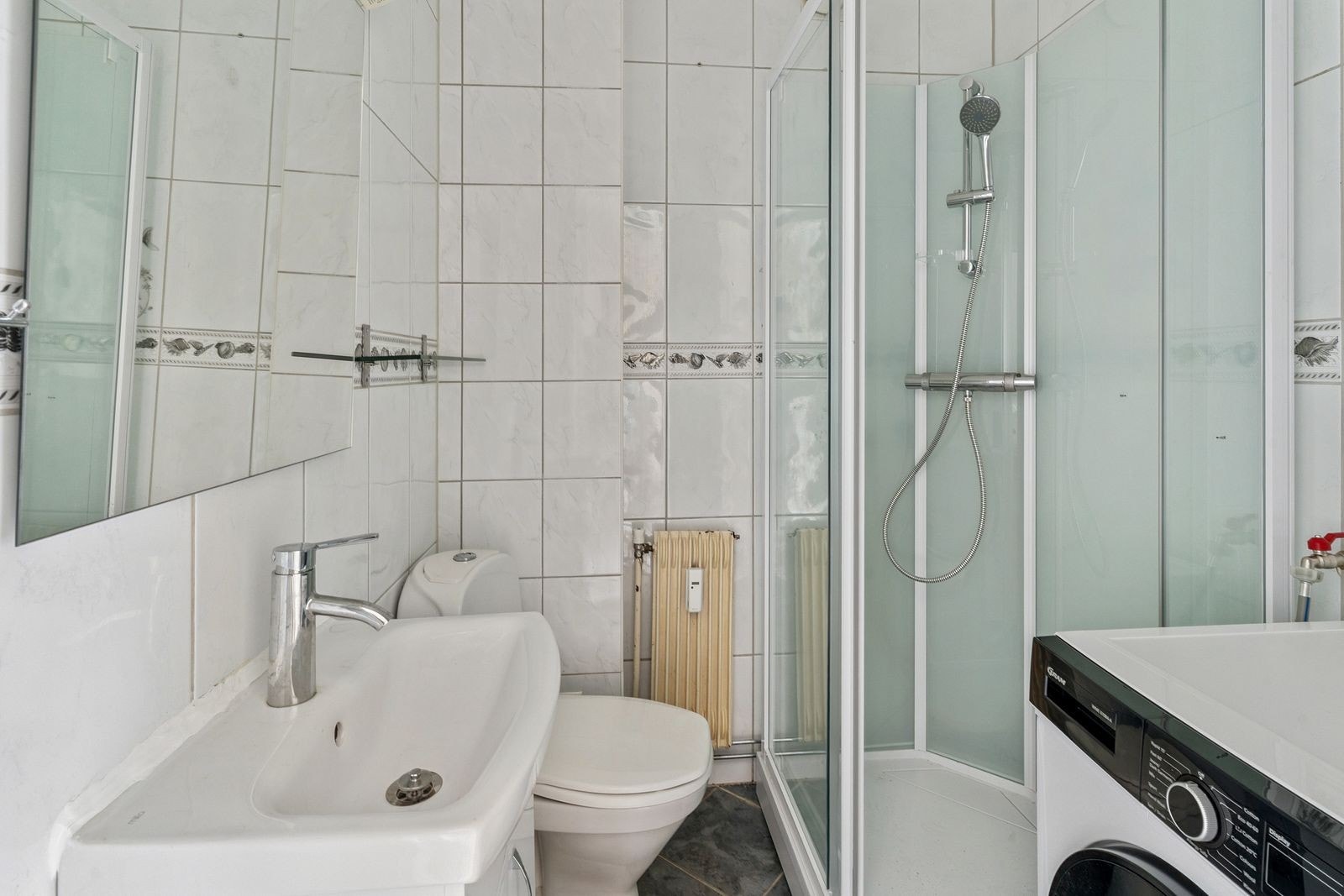 Bad m/ vaskemaskin! Galleribilde