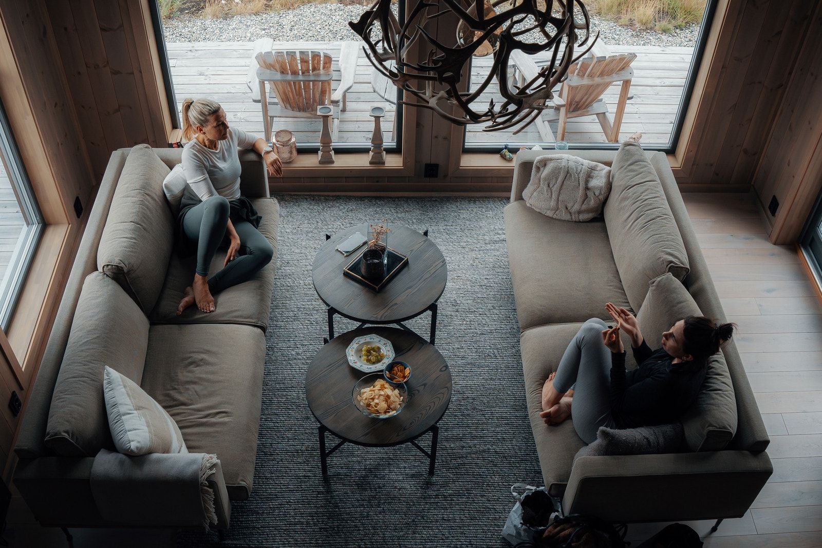 Her kan du nyte deg godt av alle aktivitetstilbudene utendørs og roen inne på hytta. Galleribilde