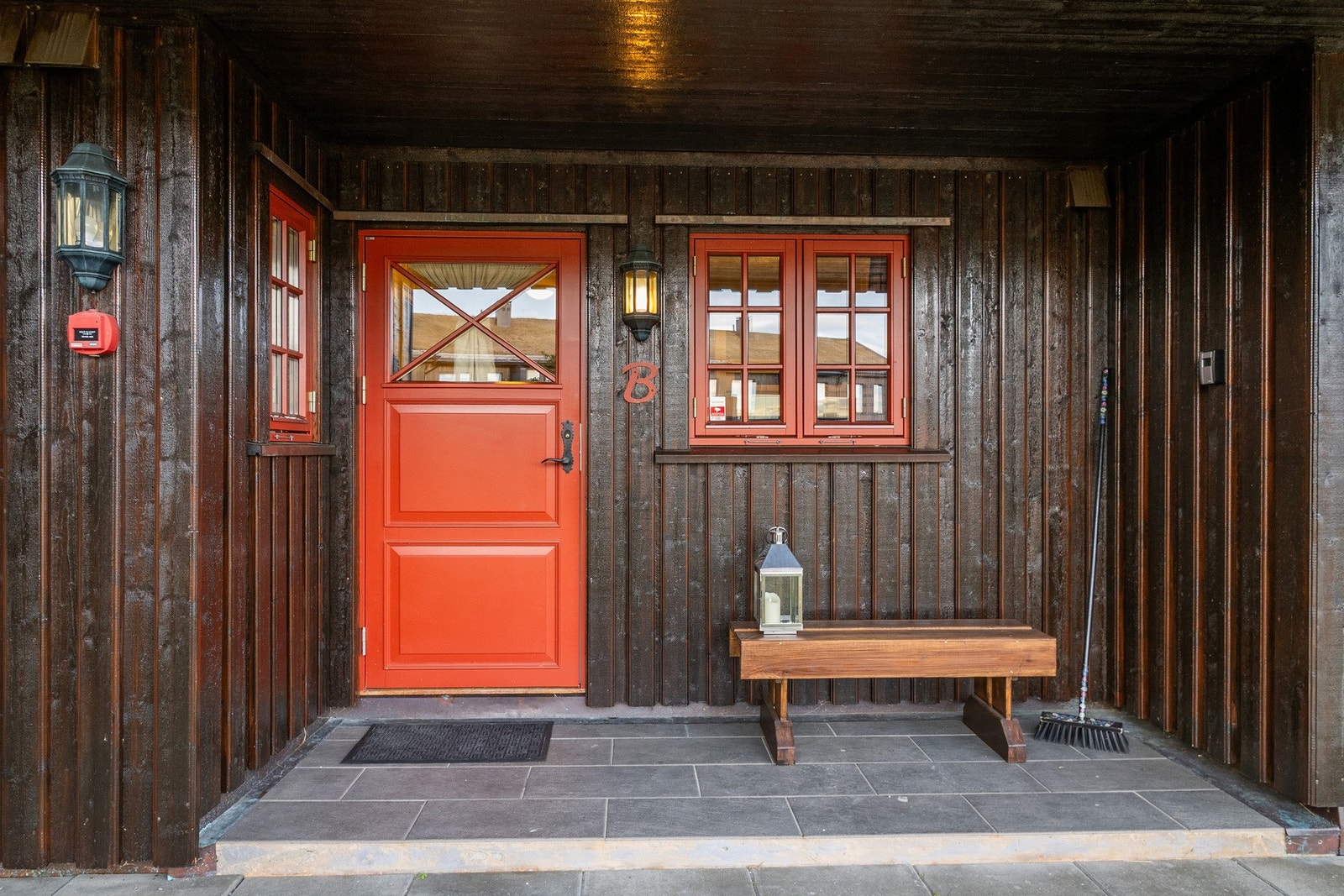 Inngangsparti. Galleribilde