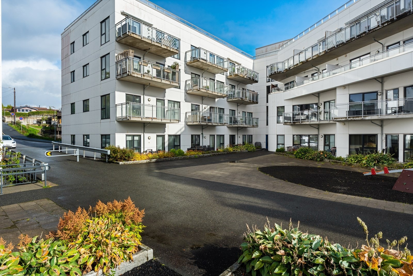 Sameiet har en herlig felles takterrasse med panoramautsikt mot Dolviken/Søreide. Galleribilde