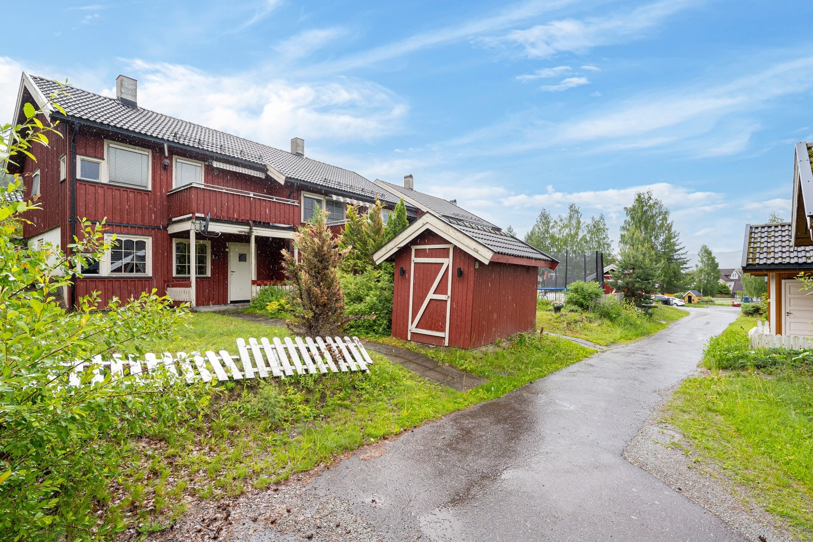 Leiligheten ligger fint til i et attraktivt boligområde på Dokka Galleribilde
