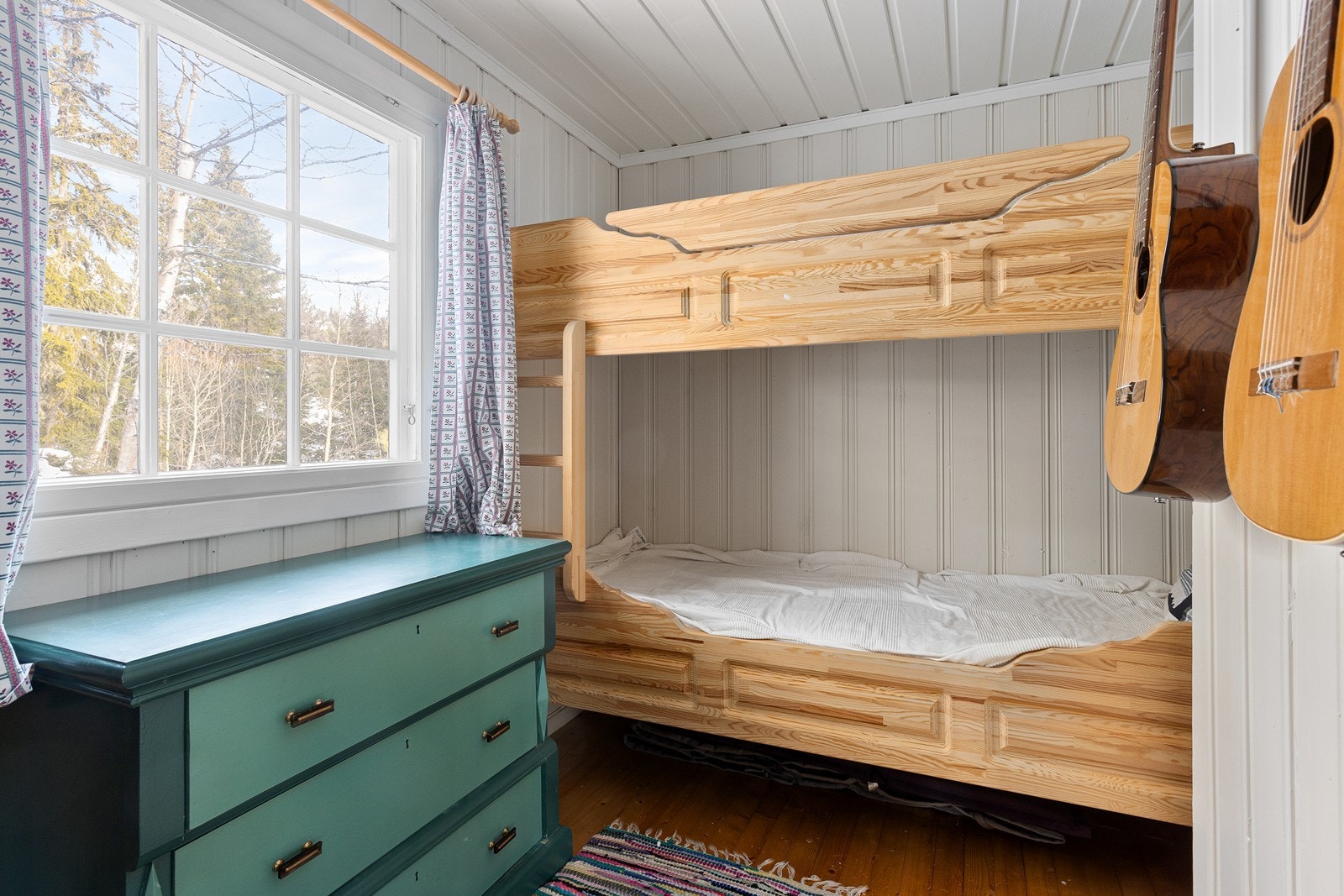 Soverom nr. 2 er innredet med køyeseng. Galleribilde