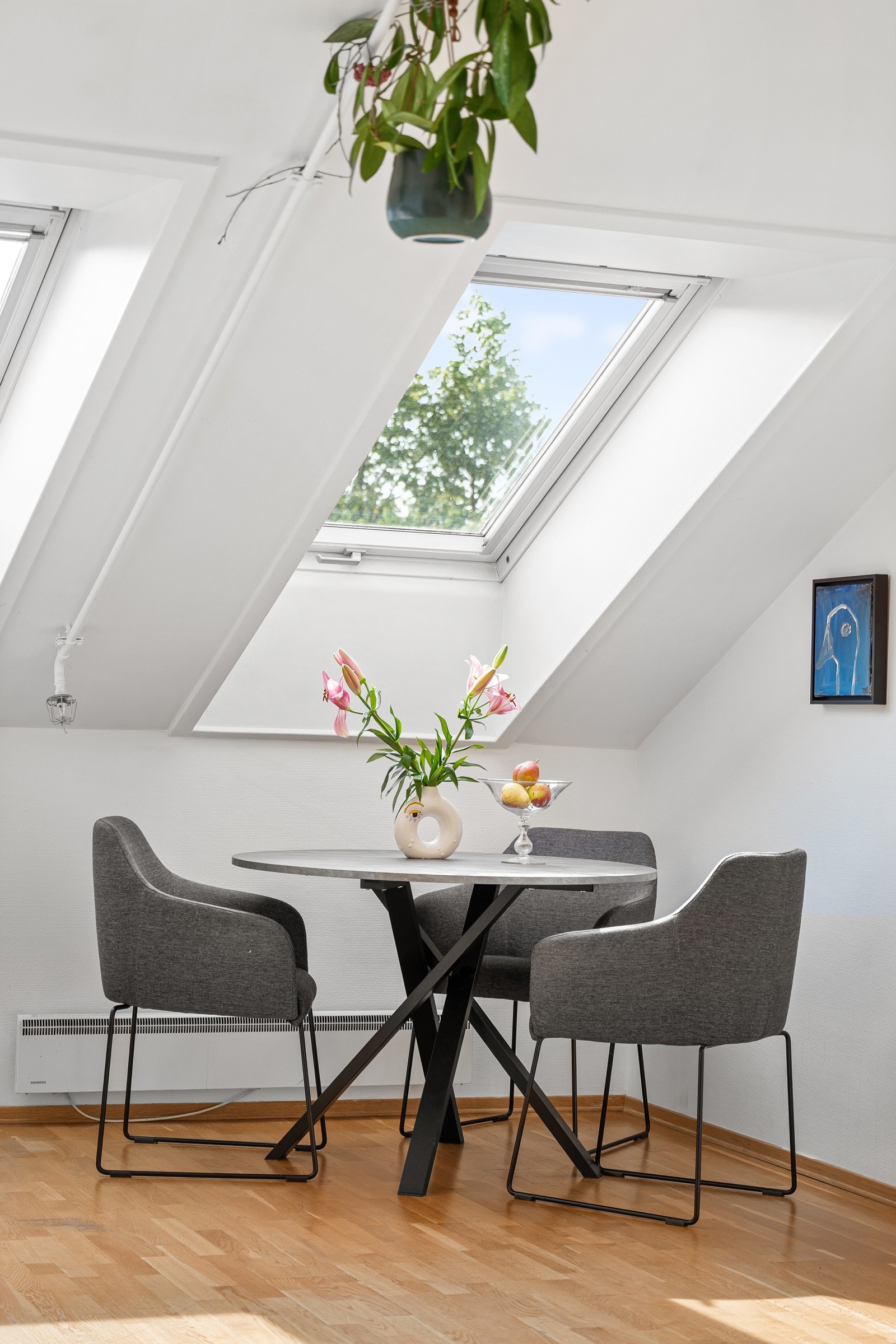 Her er det plass til et større spisebord Galleribilde