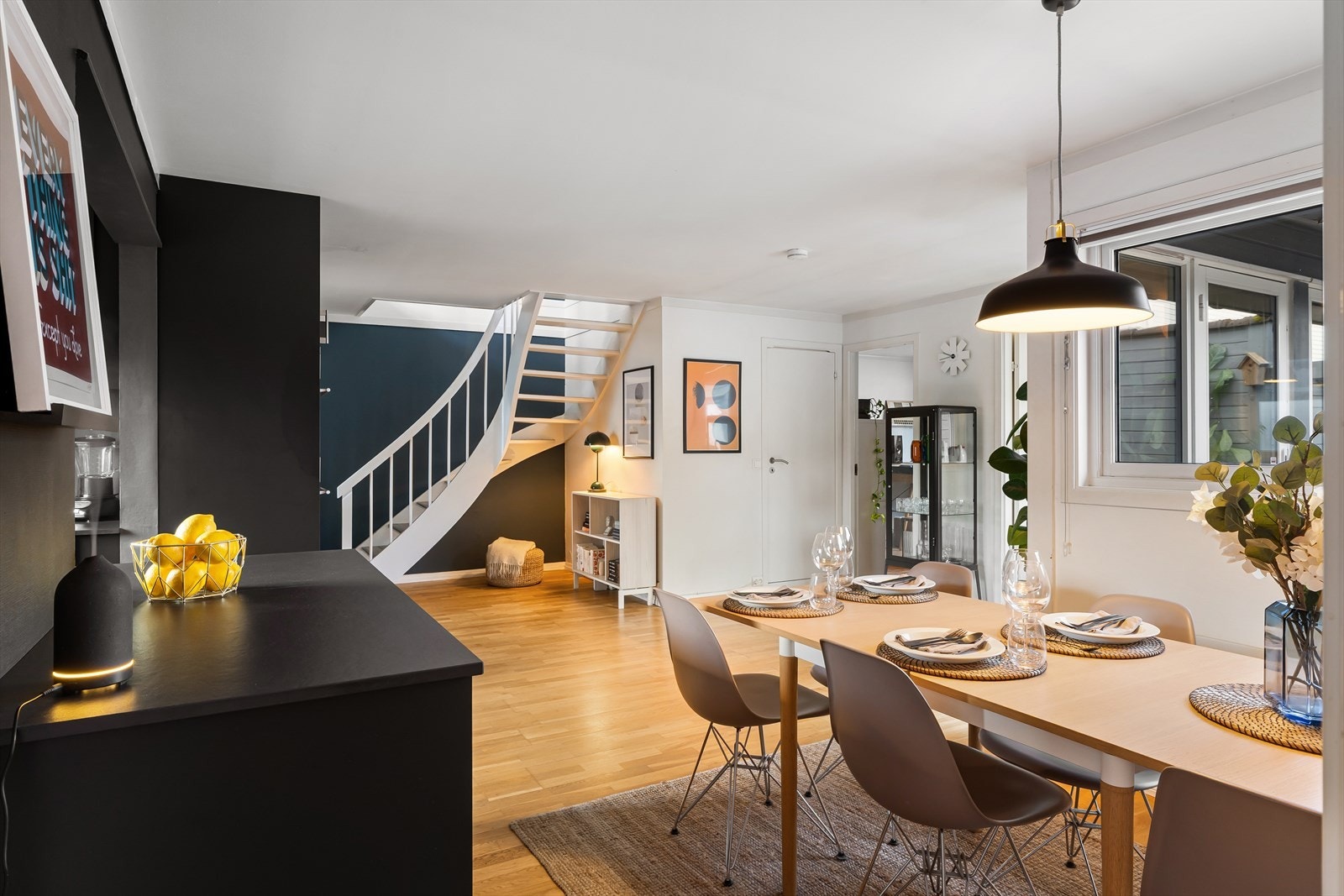 Allrom med plass til sofakrok om ønskelig Galleribilde