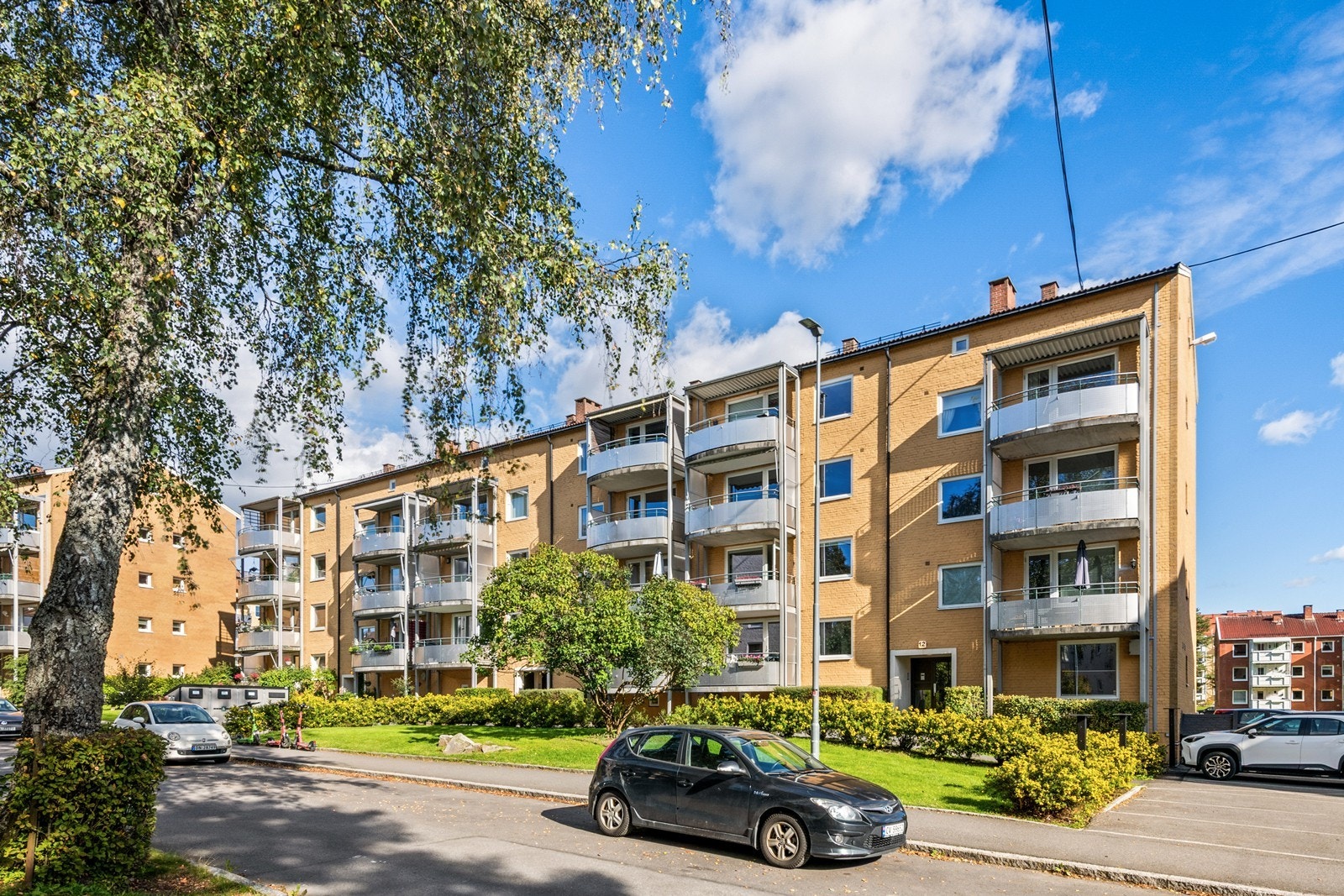 Parkeringsplasser etter venteliste i borettslaget Galleribilde