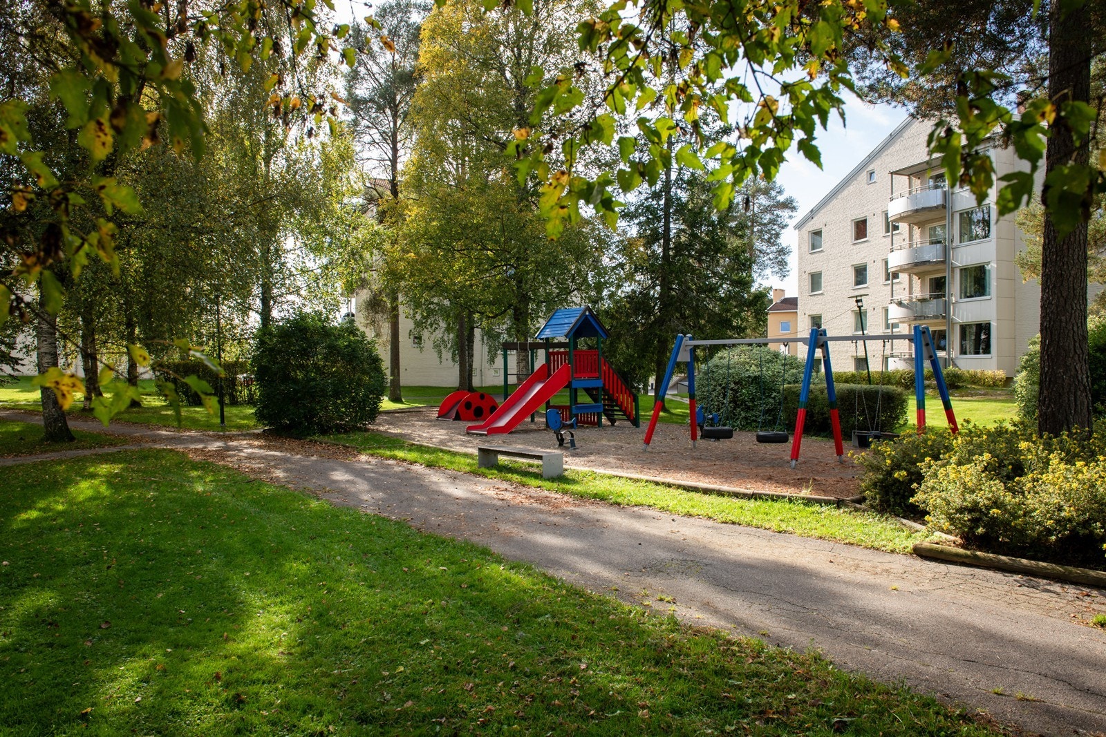 Flere lekeplasser i nærområdet Galleribilde