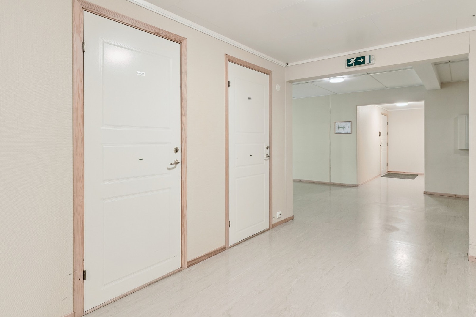 Bod rett utenfor leiligheten. Galleribilde