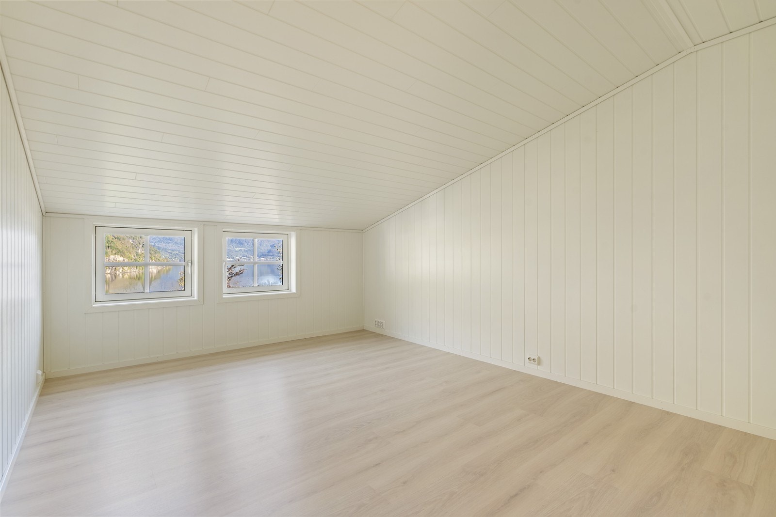 Loftstue Galleribilde