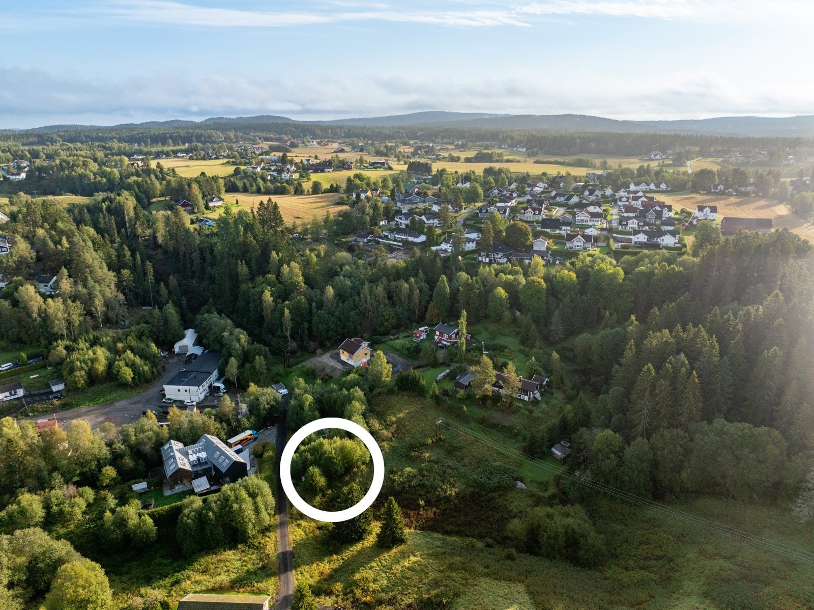 Aktiv Eiendomsmegling har gleden av å presentere Varåveien 35. Galleribilde