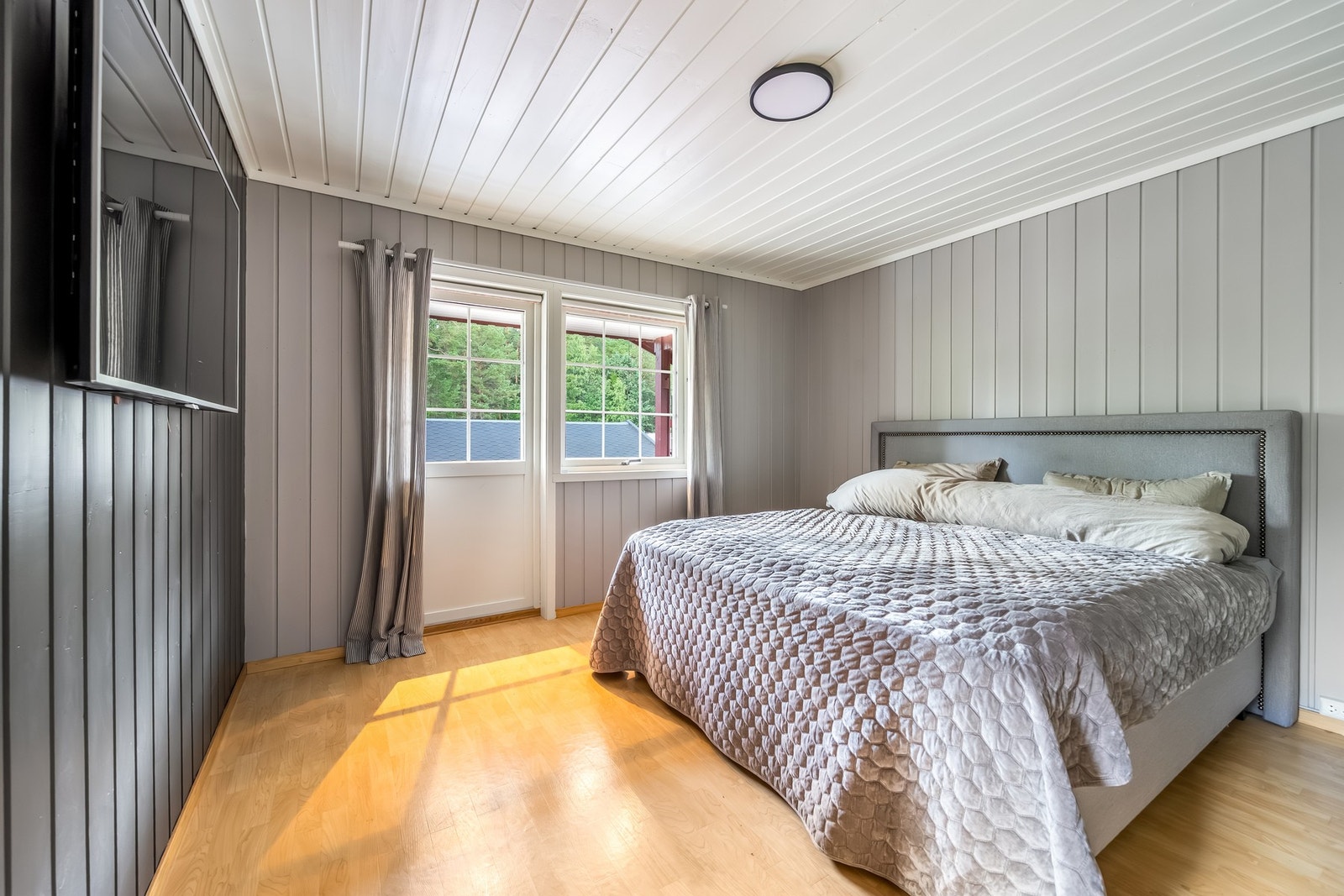 Boligen inneholder 4 lyse og behagelige soverom med plass til garderobe. Galleribilde