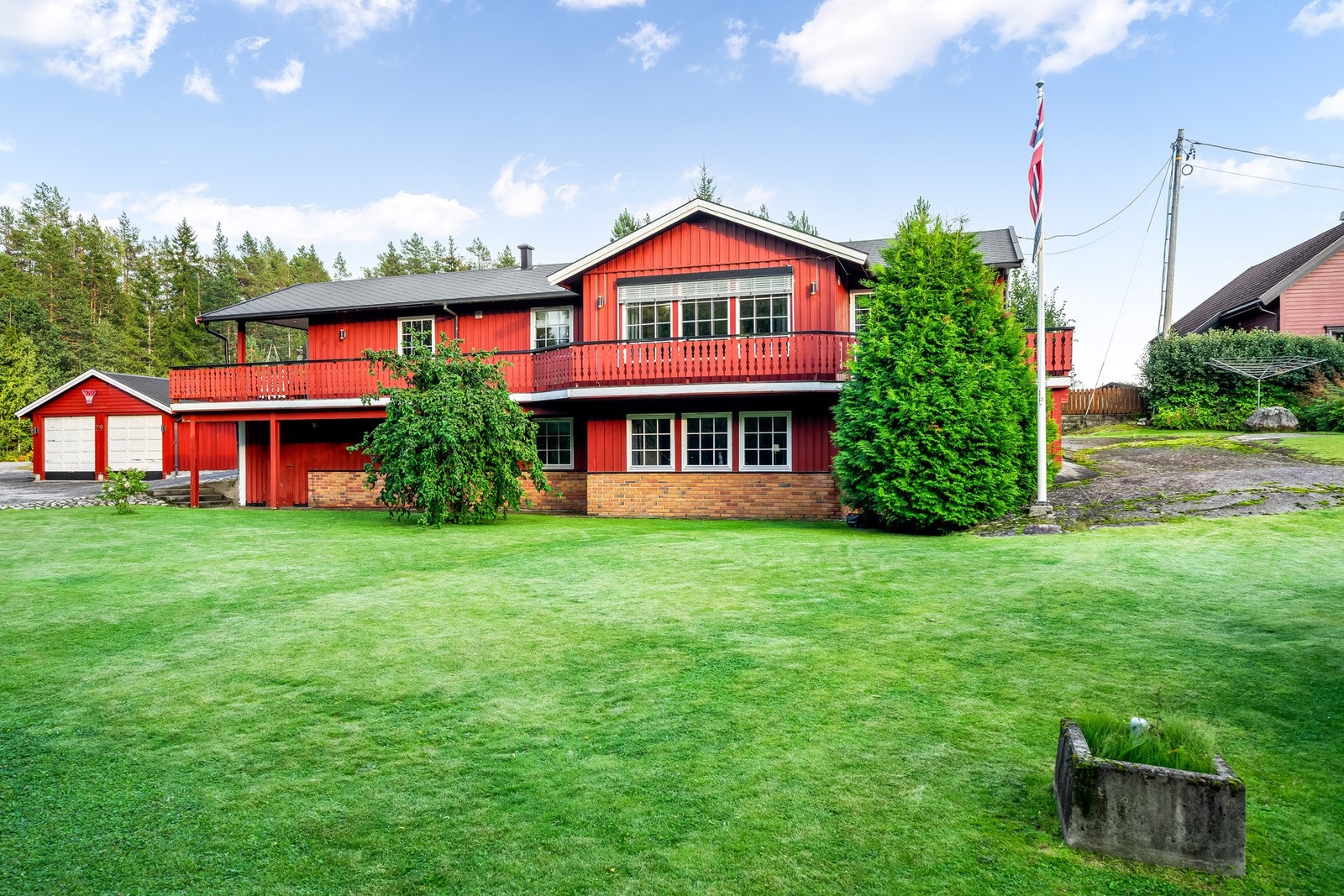 Frida Henriksveen har gleden av å presentere Trytetjønnvegen 29! Galleribilde