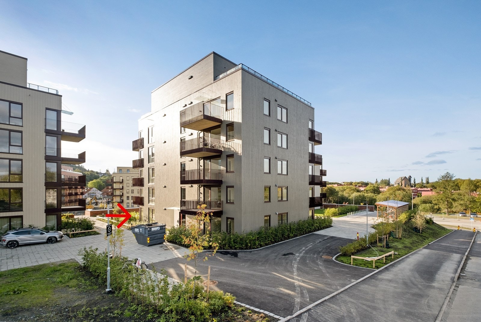 Leiligheten ligger fint til på hjørnet av bygget. Galleribilde