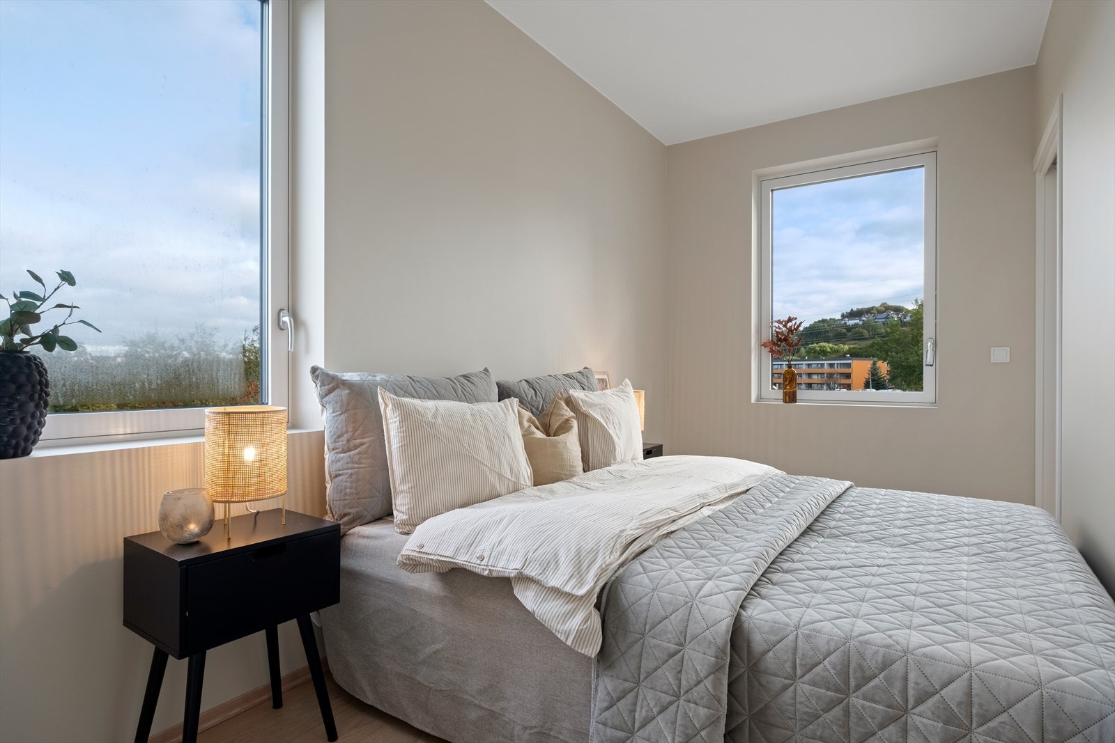 Stort soverom på 10kvm. Galleribilde