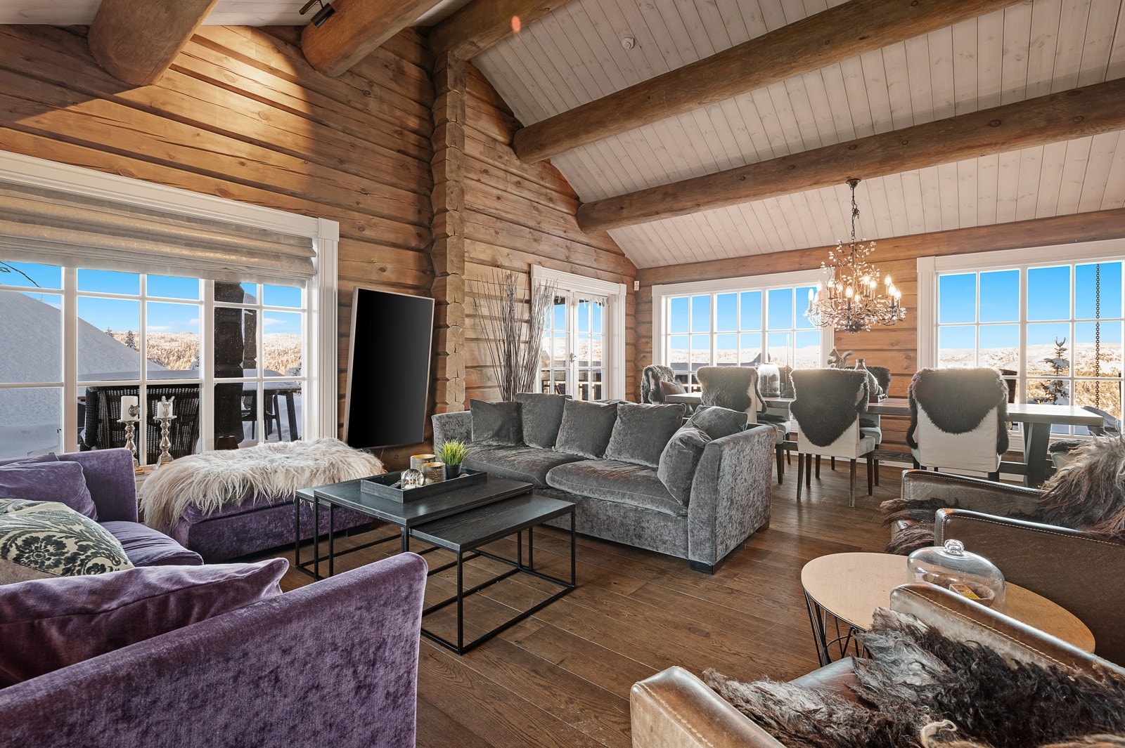 Her er det rikelig med plass til å samle både venner og familie Galleribilde