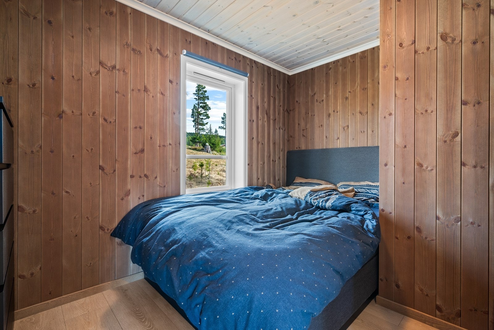 Ønsker man å invitere med seg gjester til fjells har man god plass til dette, med hele 4 soverom. Galleribilde