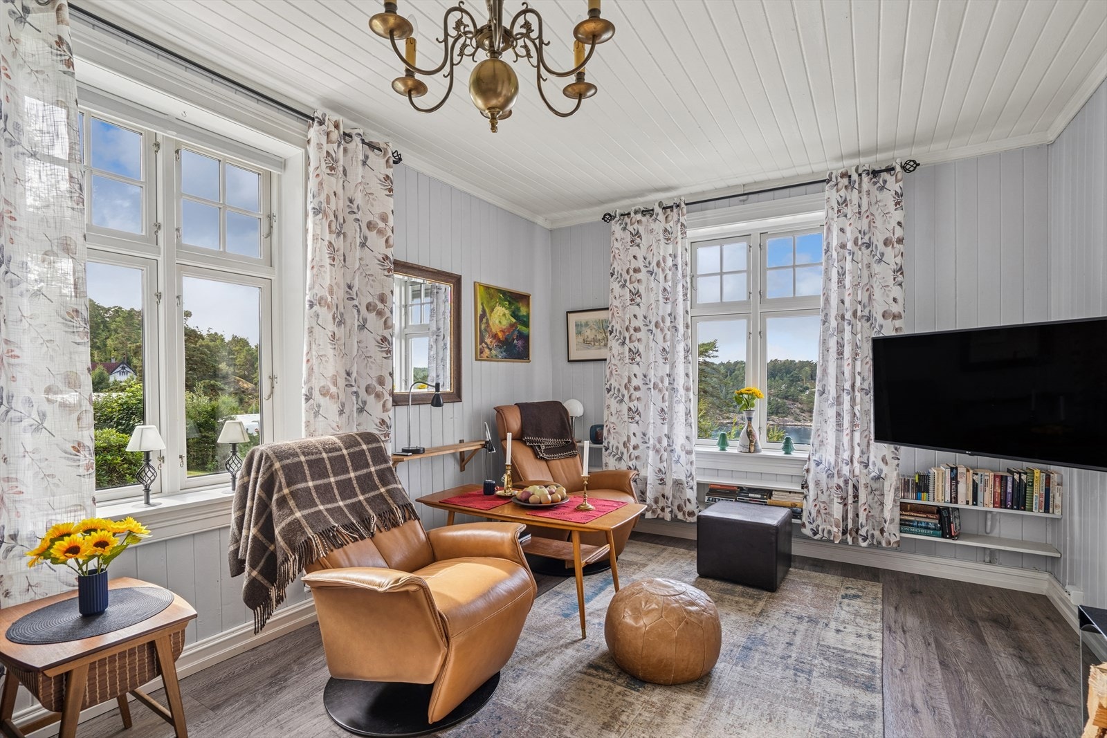 Pen stue med god takhøyde Galleribilde