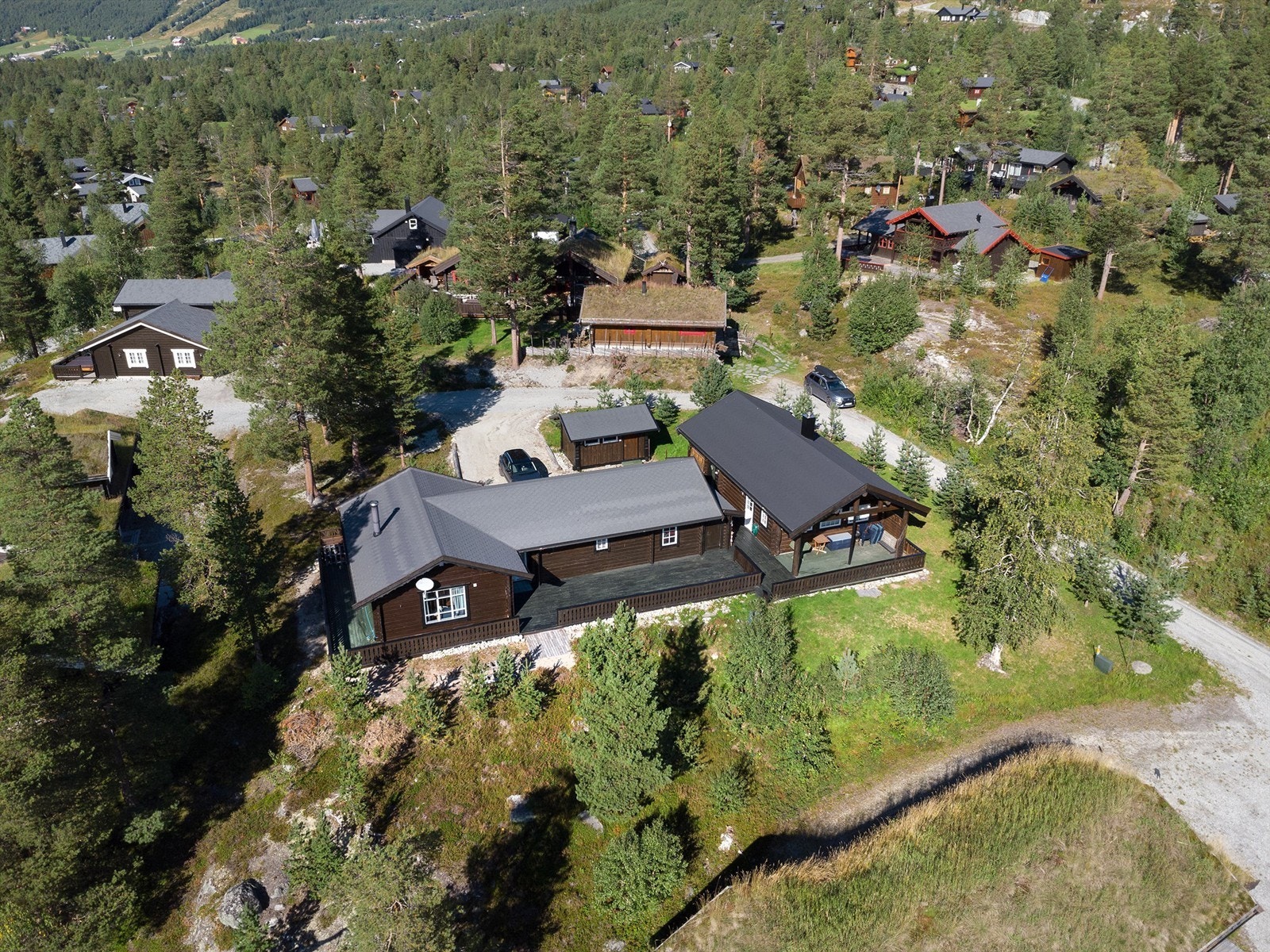 Dronebilde over eiendommen Galleribilde