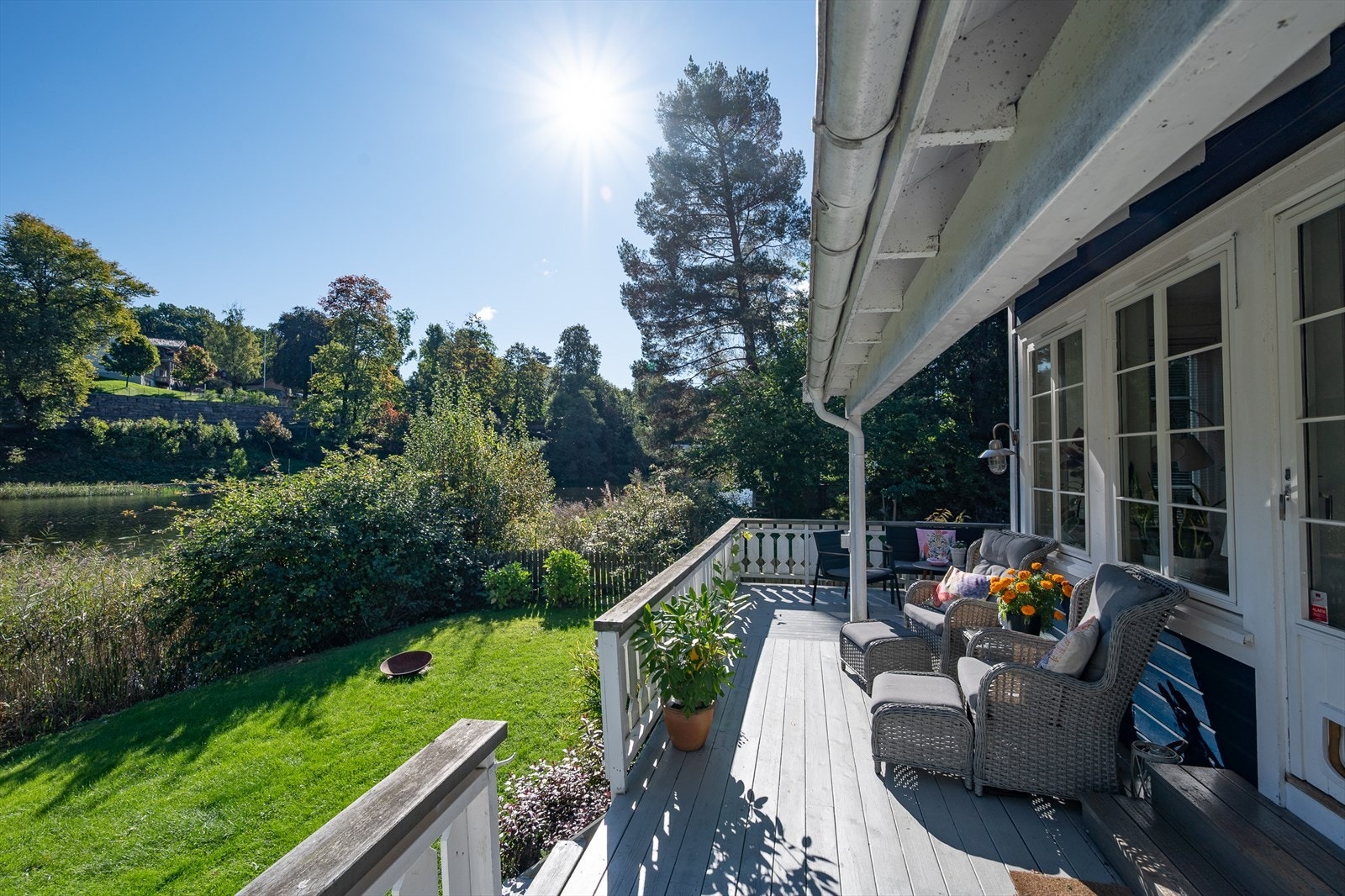 Herlig veranda hvor det er godt å koble av Galleribilde