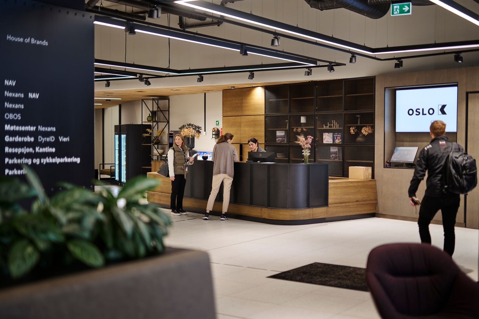 Bemannet resepsjon Galleribilde