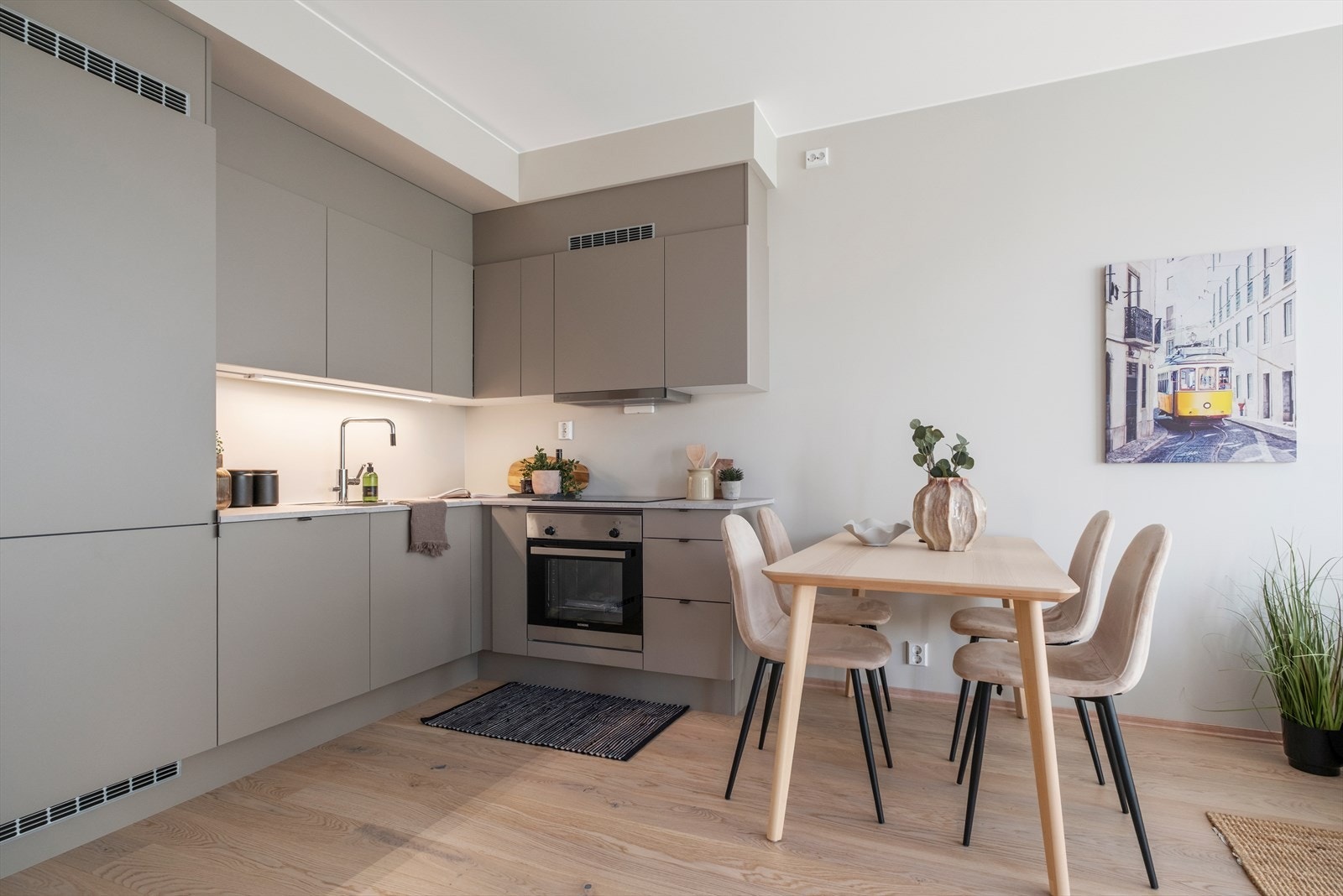 Her har du også plass til et spisebord. Galleribilde