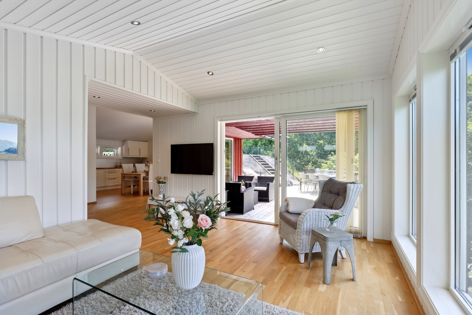 Stuen har flere soner for innredning. Galleribilde