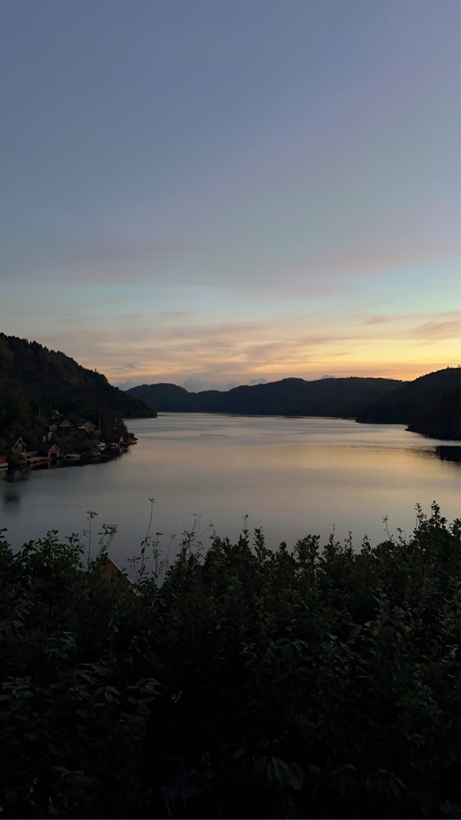 Sommerkveld. Galleribilde