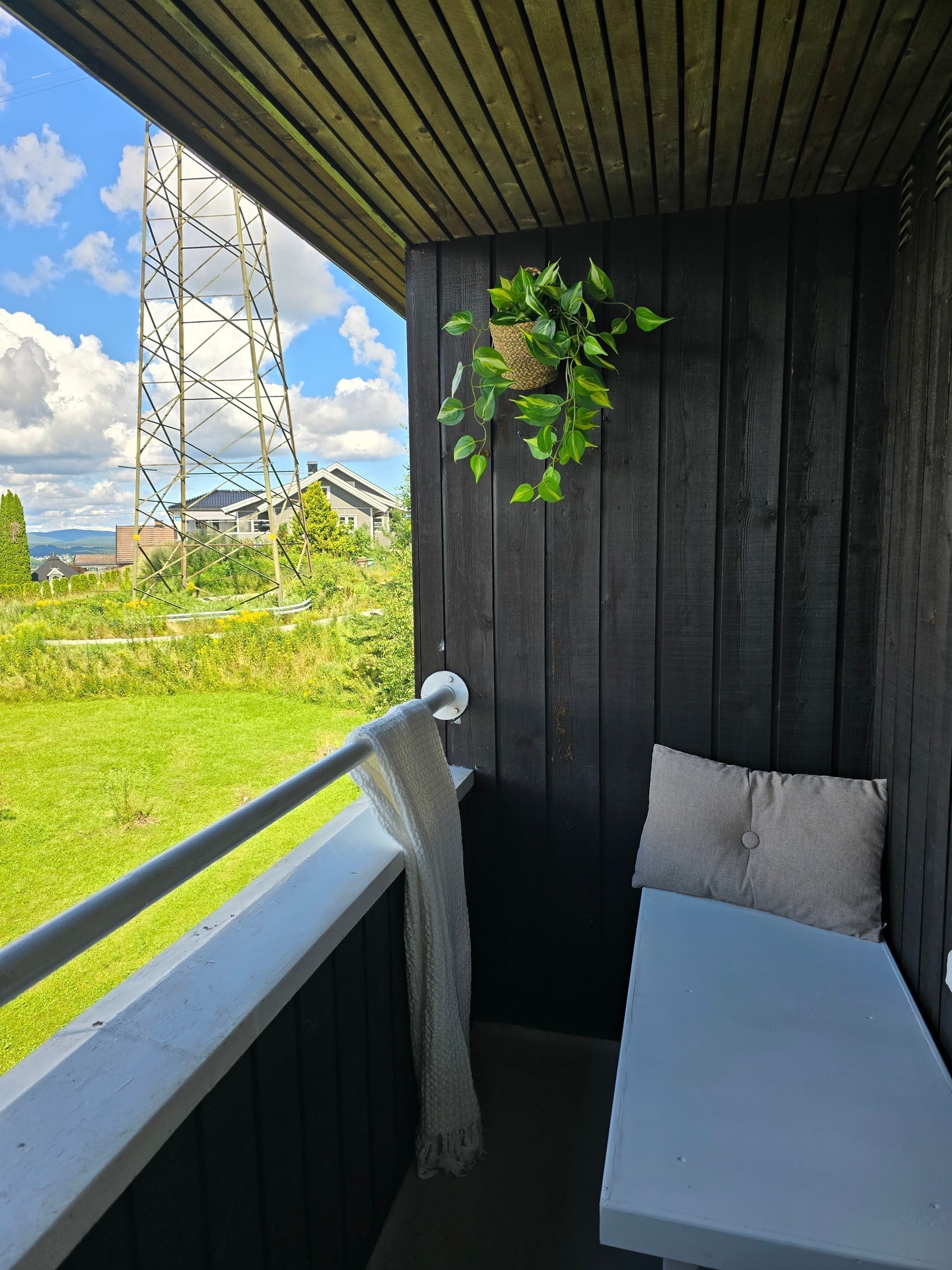 her kan du nyte solnedgangen fra balkongen Galleribilde