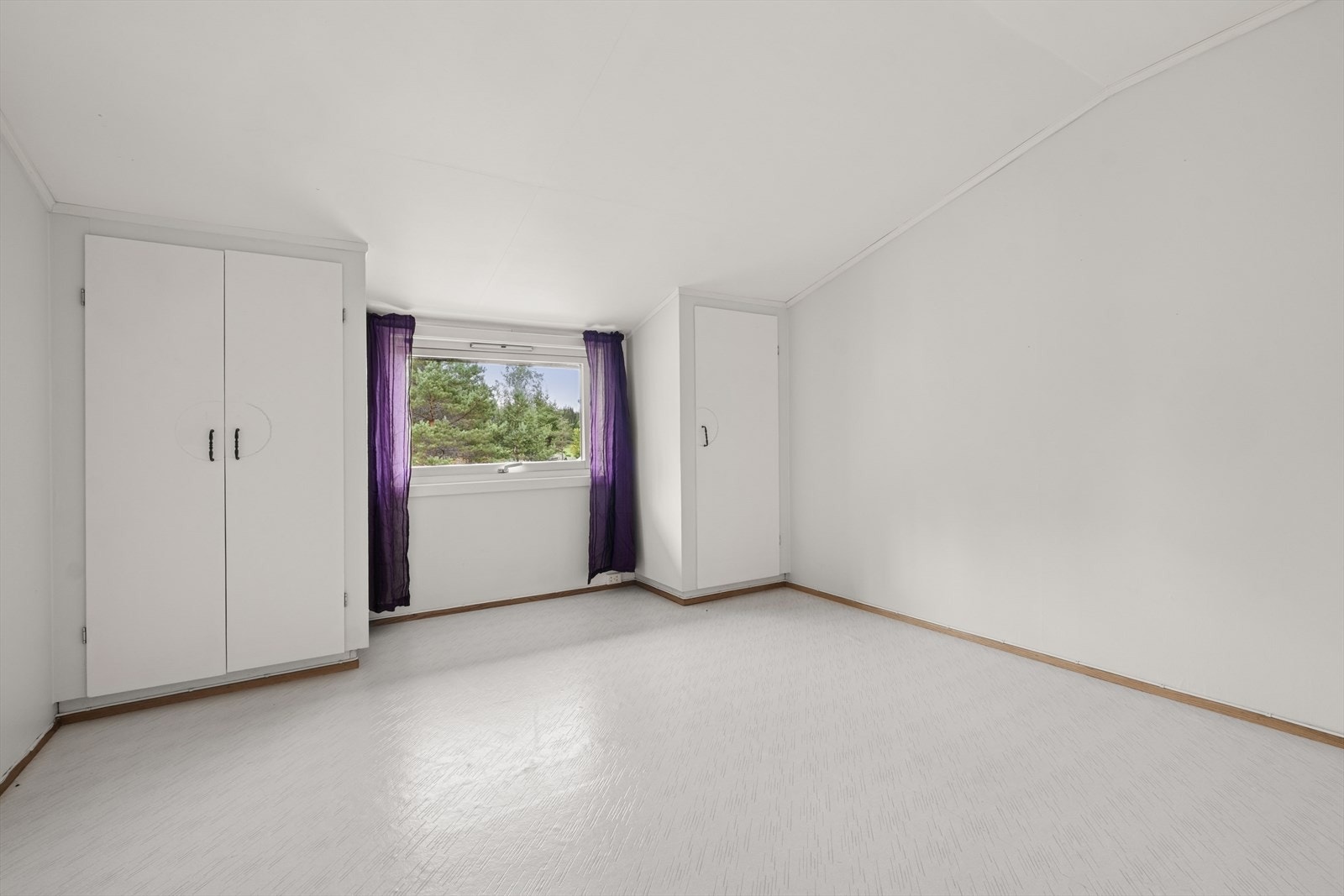 Boligen har 4 soverom i samme etasje. Galleribilde