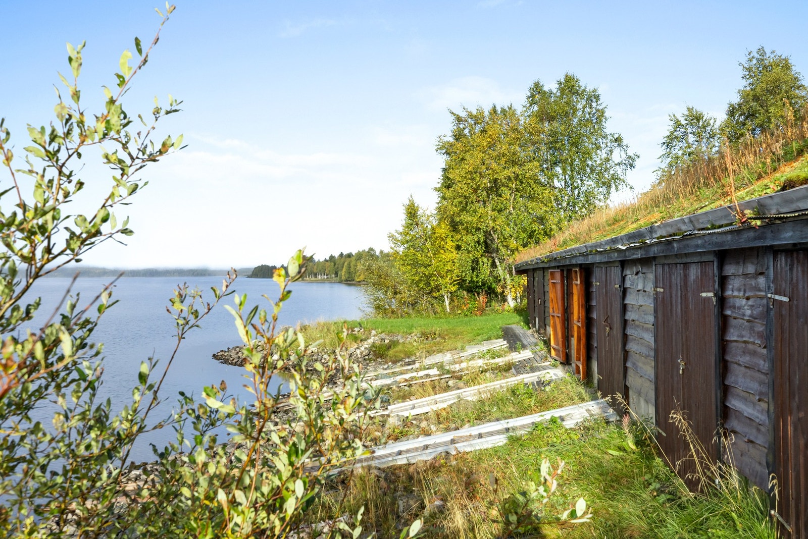 Her senker roen seg. Nyt stillheten, utsikten og naturen.. Galleribilde